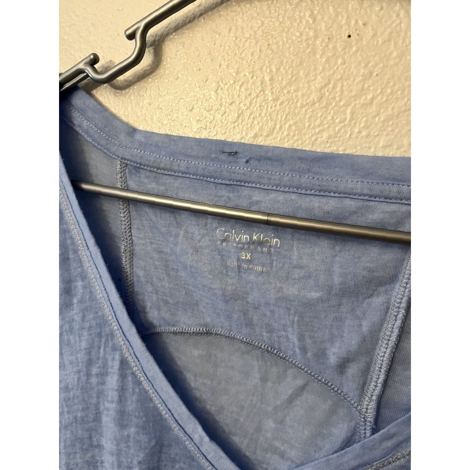 Calvin Klein Calvin Klein Women’s Performance Tank Top Sleeveless Racerback V Neck Plus 3X Blue Size XXL / US 16-18 / IT 52-54 - 3 Thumbnail