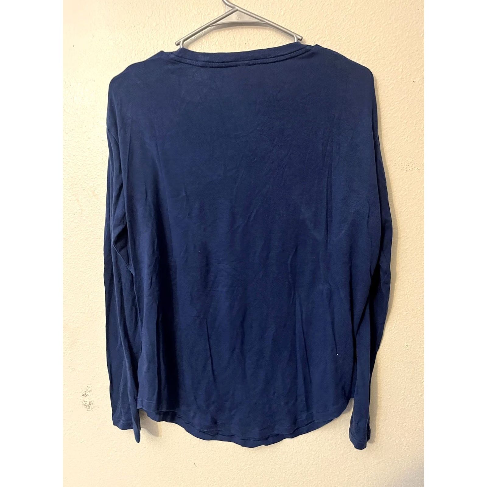 Athleta Athleta Cloudlight Stratus Shirt Top Blue XS Long Sleeves 982000 Size XS / US 0-2 / IT 36-38 - 3 Thumbnail