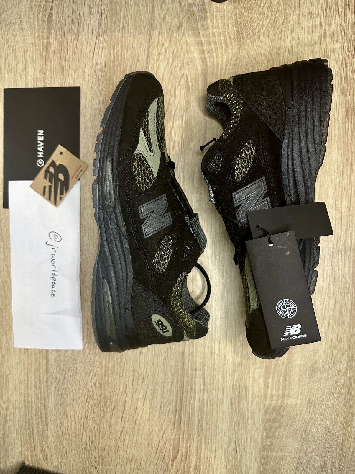 new balance stone island trainers black