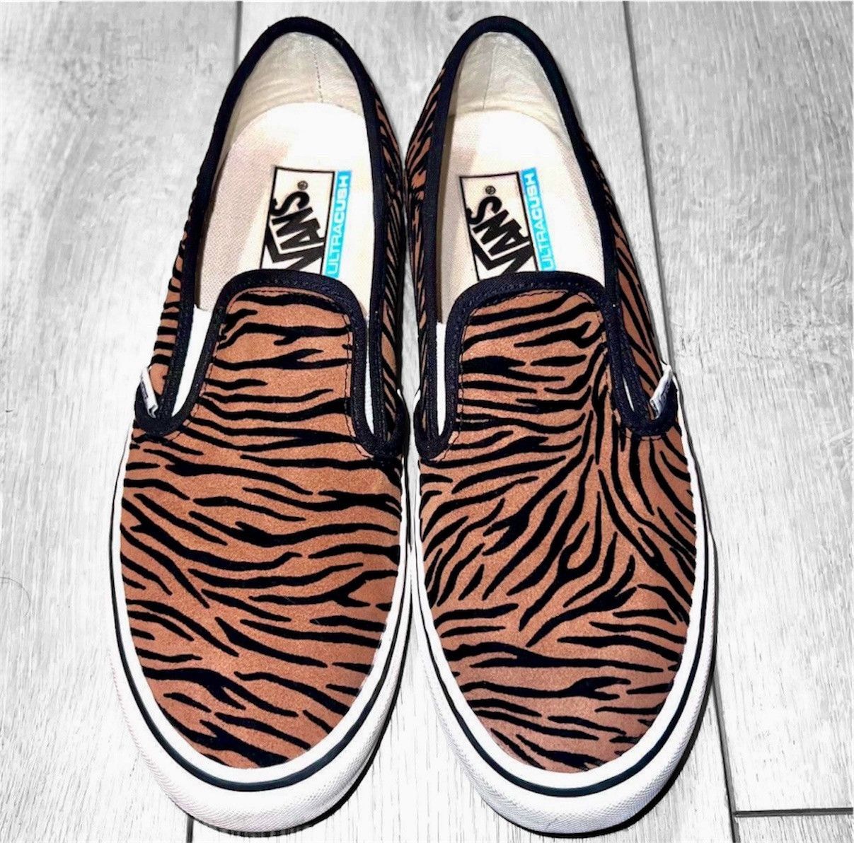 Vans Vans Slip-On Sf Tiger Animal Print - Size 9.5 Size US 9.5 / IT 39.5 - 2 Thumbnail