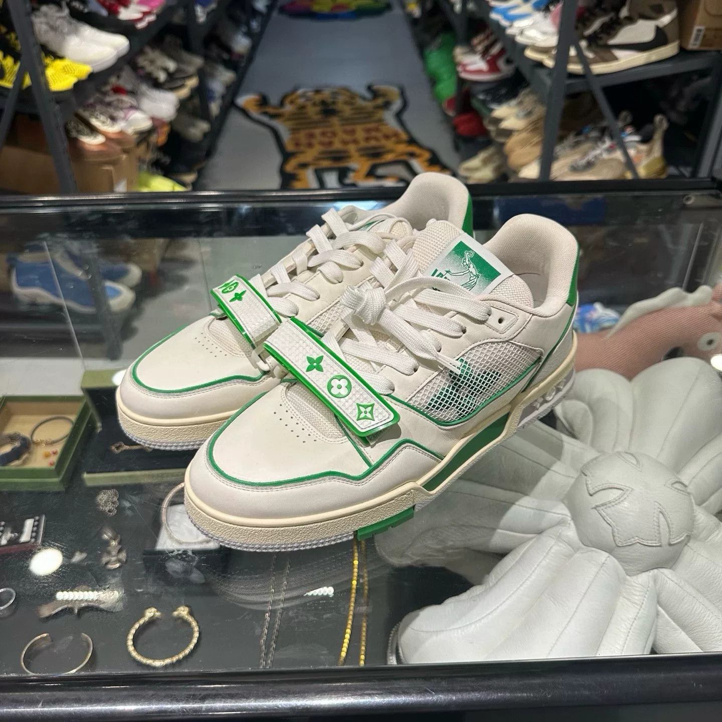 Louis Vuitton Louis Vuitton Green Lowtop Sneakers 9 Men Size US 9 / EU 42 - 1 Thumbnail