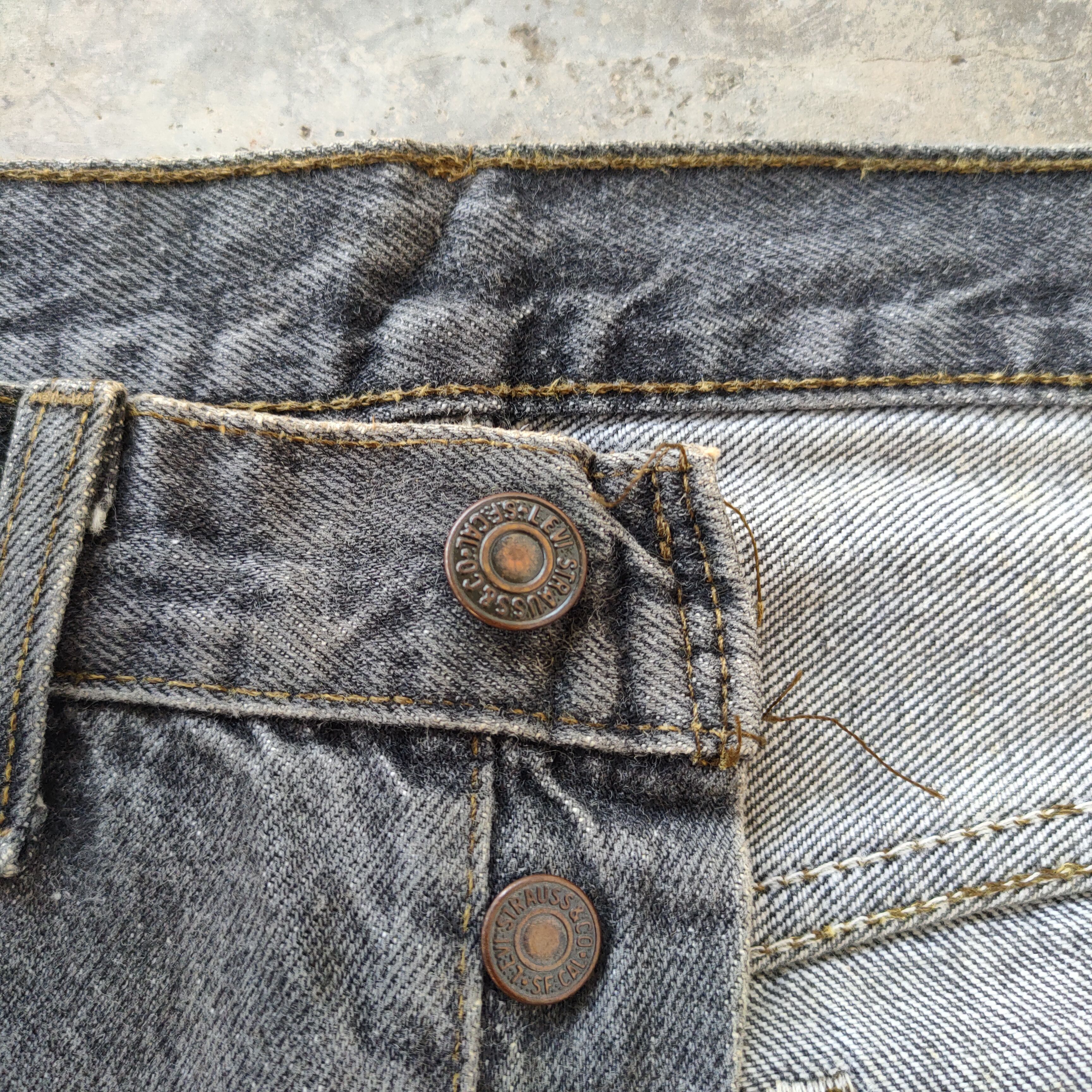 Levi's Vintage Clothing VINTAGE 93' LEVI'S 501 USA FADED BLACK JEANS DENIM PANTS Size US 30 / EU 46 - 8 Thumbnail