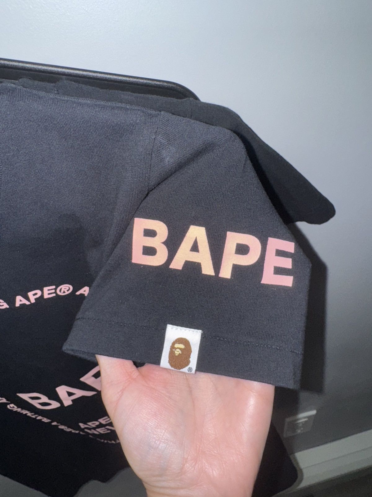 Bape Bape black tee with baby pink A Bathing Ape logo written Size XS / US 0-2 / IT 36-38 - 3 Thumbnail