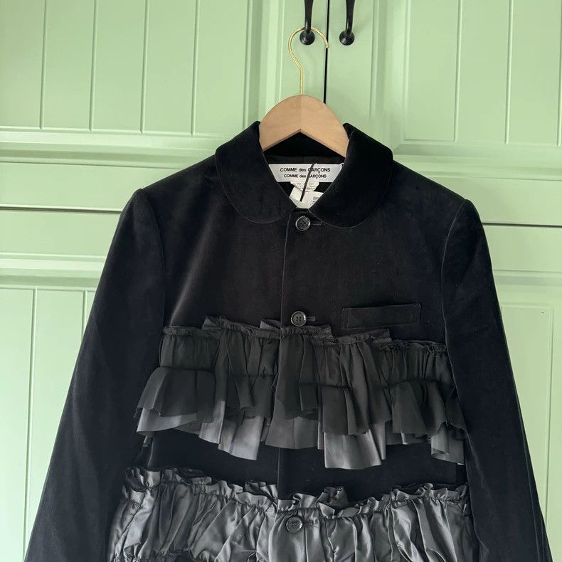 Comme des Garcons Comme Des Garcons The coat jacket is made of velvet fabric Size S / US 4 / IT 40 - 8 Thumbnail