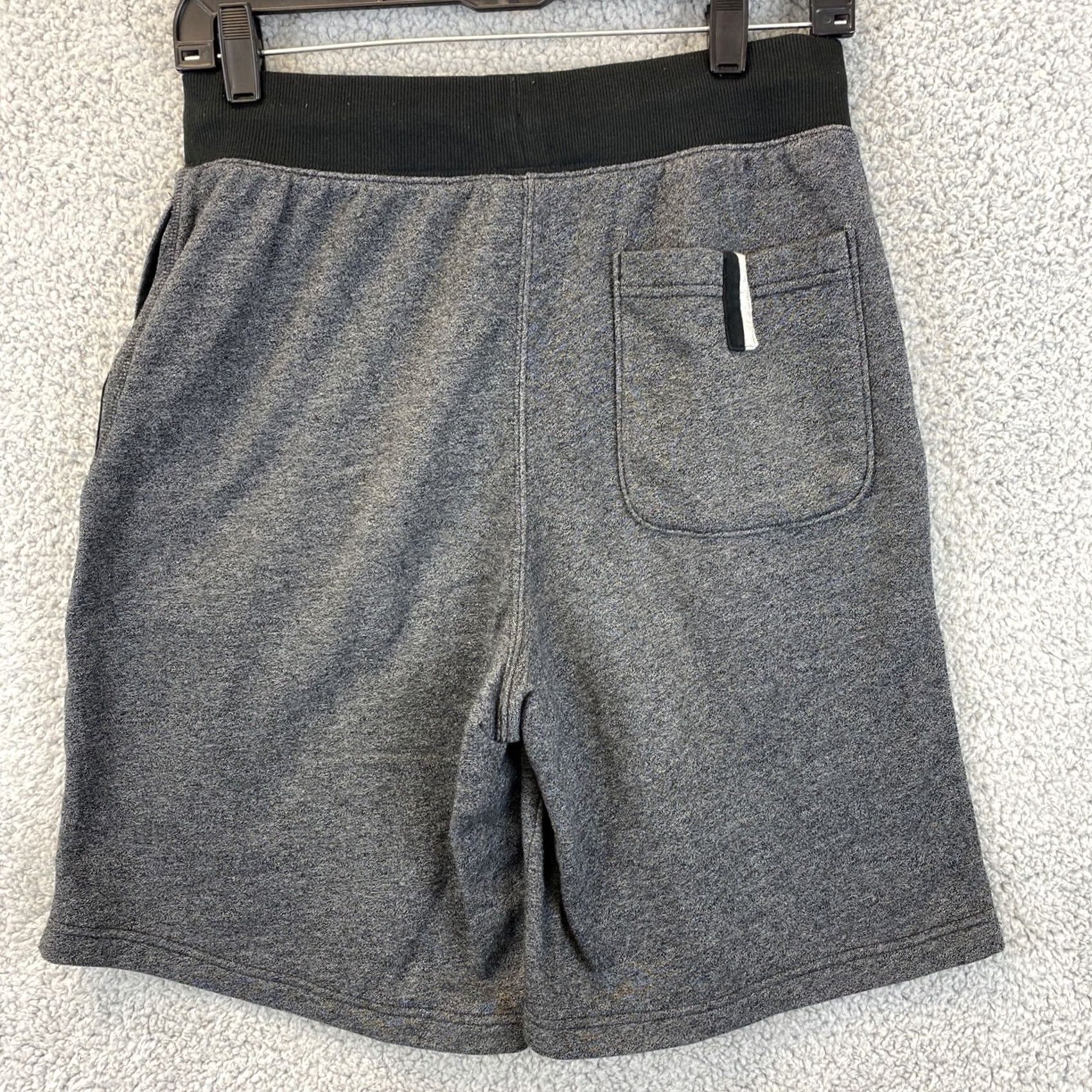 Champion Champion Shorts Men’s Small Gray Casual Basketball / 33-21 Mens Shorts Small Gray Flat Front 10 Inseam Pockets Logo Sweat Adapt Size US 27 - 6 Thumbnail