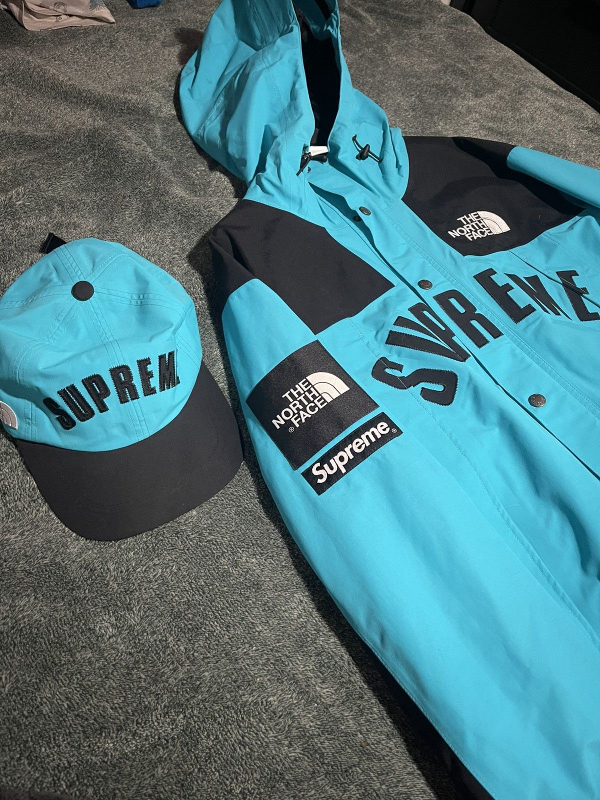 Supreme × The North Face Supreme x TNF arc logo set Size US XL / EU 56 / 4 - 3 Thumbnail