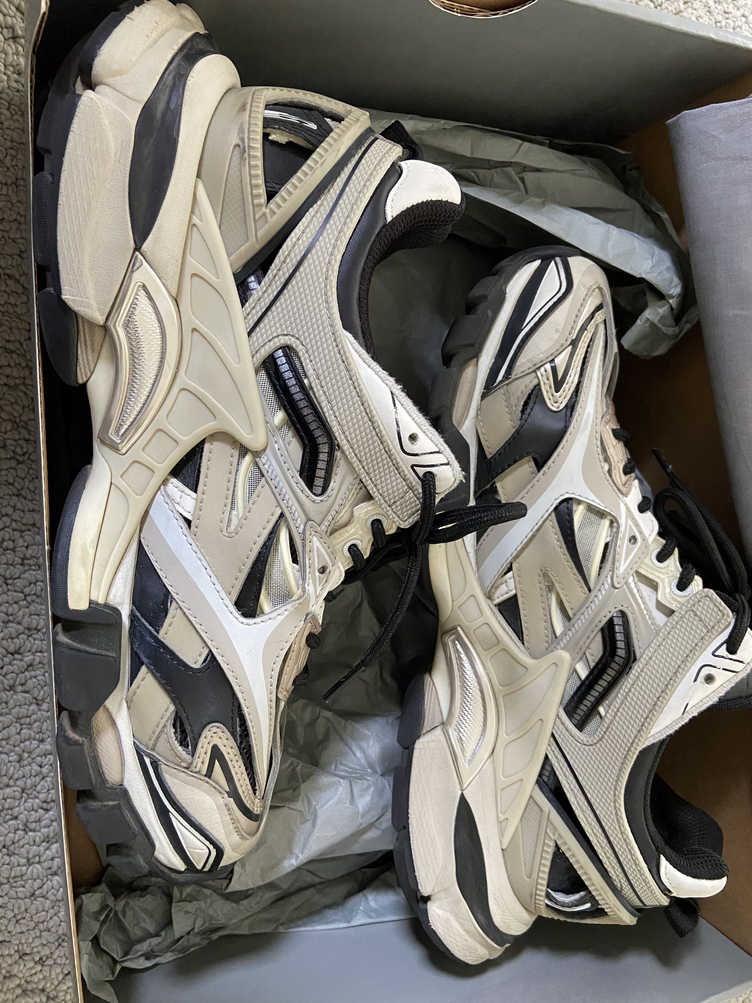 Balenciaga MSRP $1150 Balenciaga Track 2.0 Sneaker Black Beige Size 41 Size US 8 / EU 41 - 5 Thumbnail