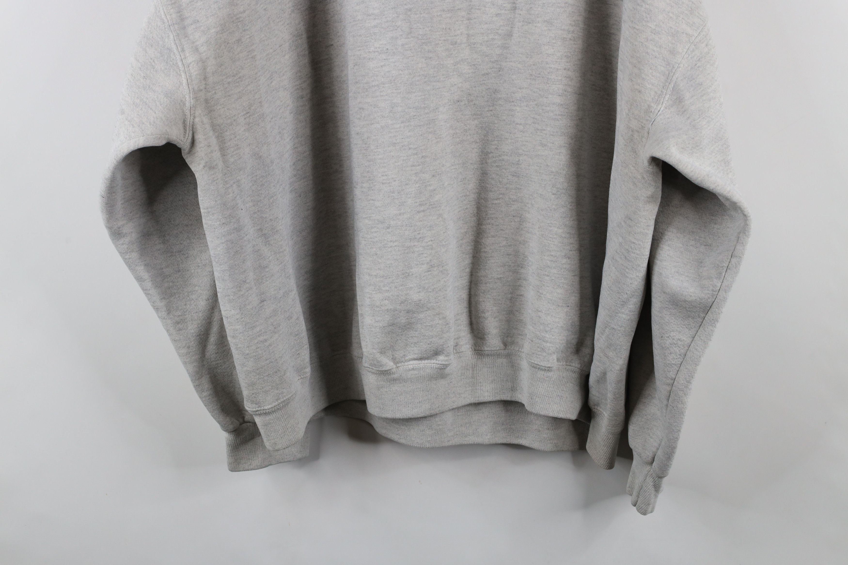 Vintage Vintage 90s Streetwear Blank Crewneck Sweatshirt Gray USA Size US XXL / EU 58 / 5 - 14 Thumbnail