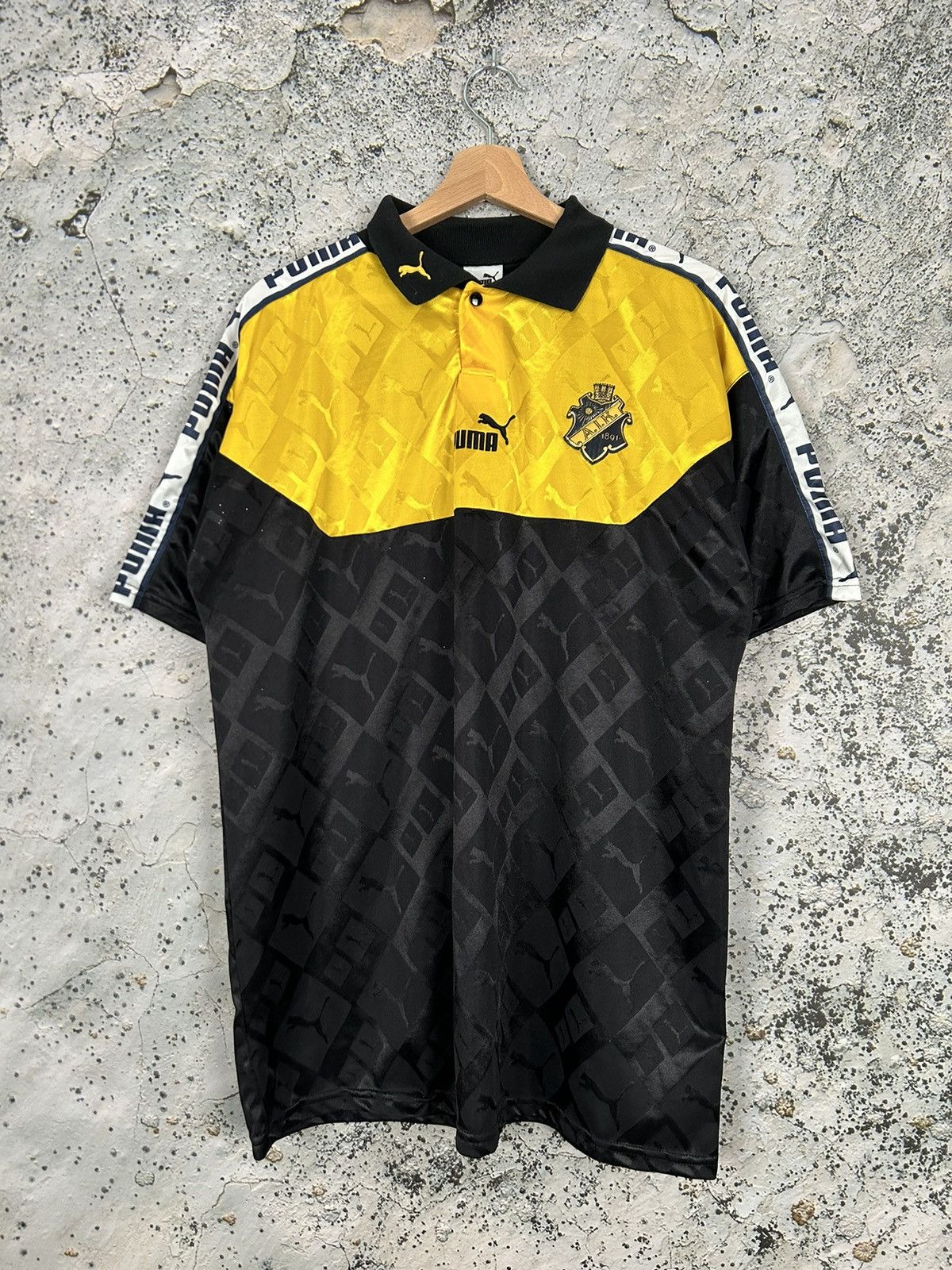 image of Puma x Soccer Jersey Vintage 90's Aik Allsvenskan Ultra Soccer Jersey Hype in Black, Men's (Size XL