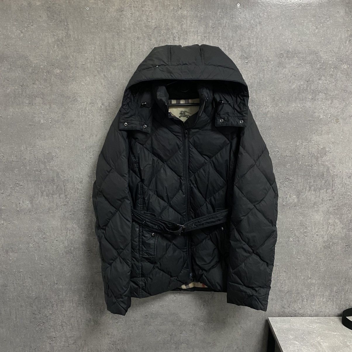 Burberry Vintage Burberry Puffer Jacket Size XL / US 12-14 / IT 48-50 - 1 Thumbnail