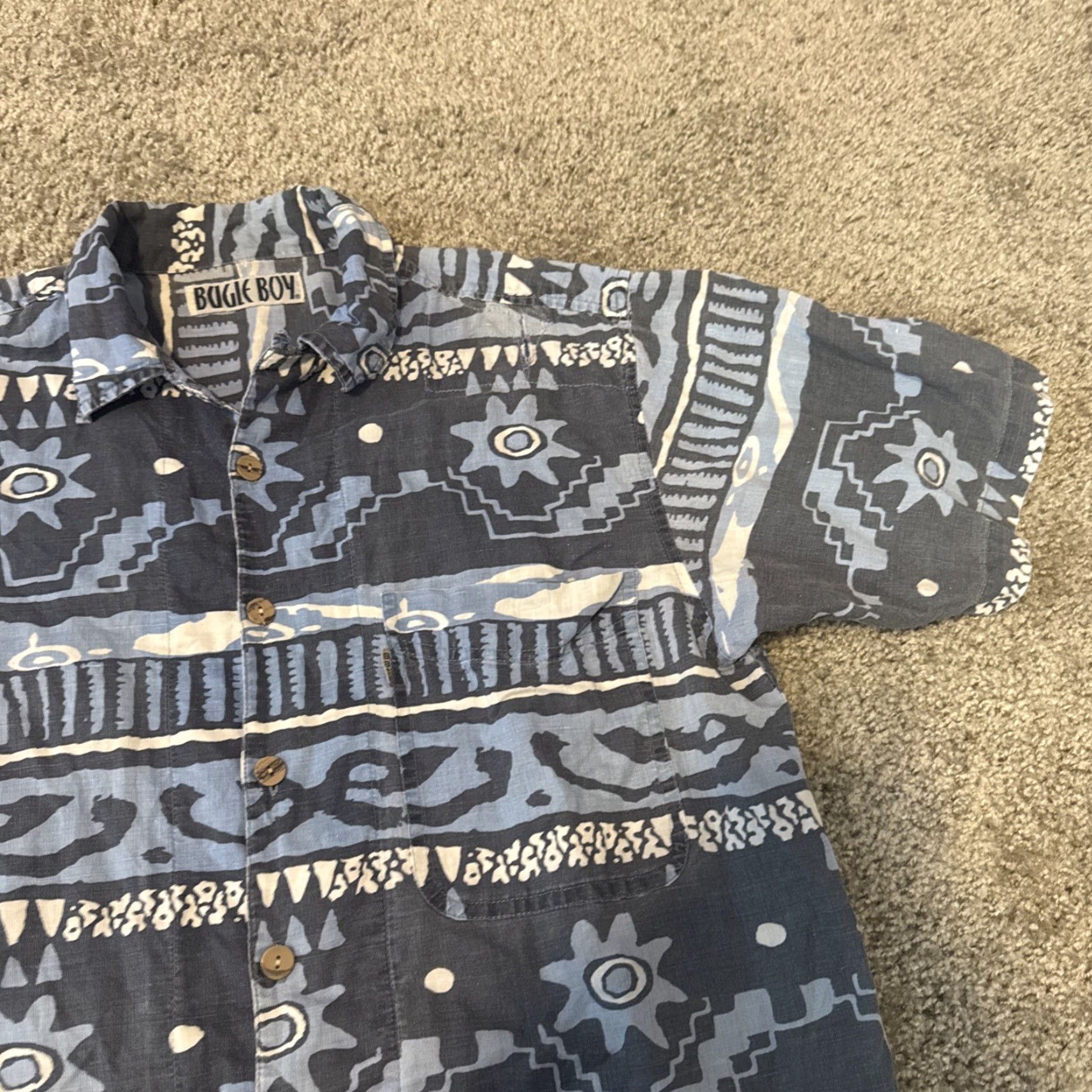 Bugle Boy VINTAGE Bugle Boy Hawaiian Shirt Blue White Tribal Print Button-Up Short Sleeve L Mens Size US L / EU 52-54 / 3 - 5 Thumbnail