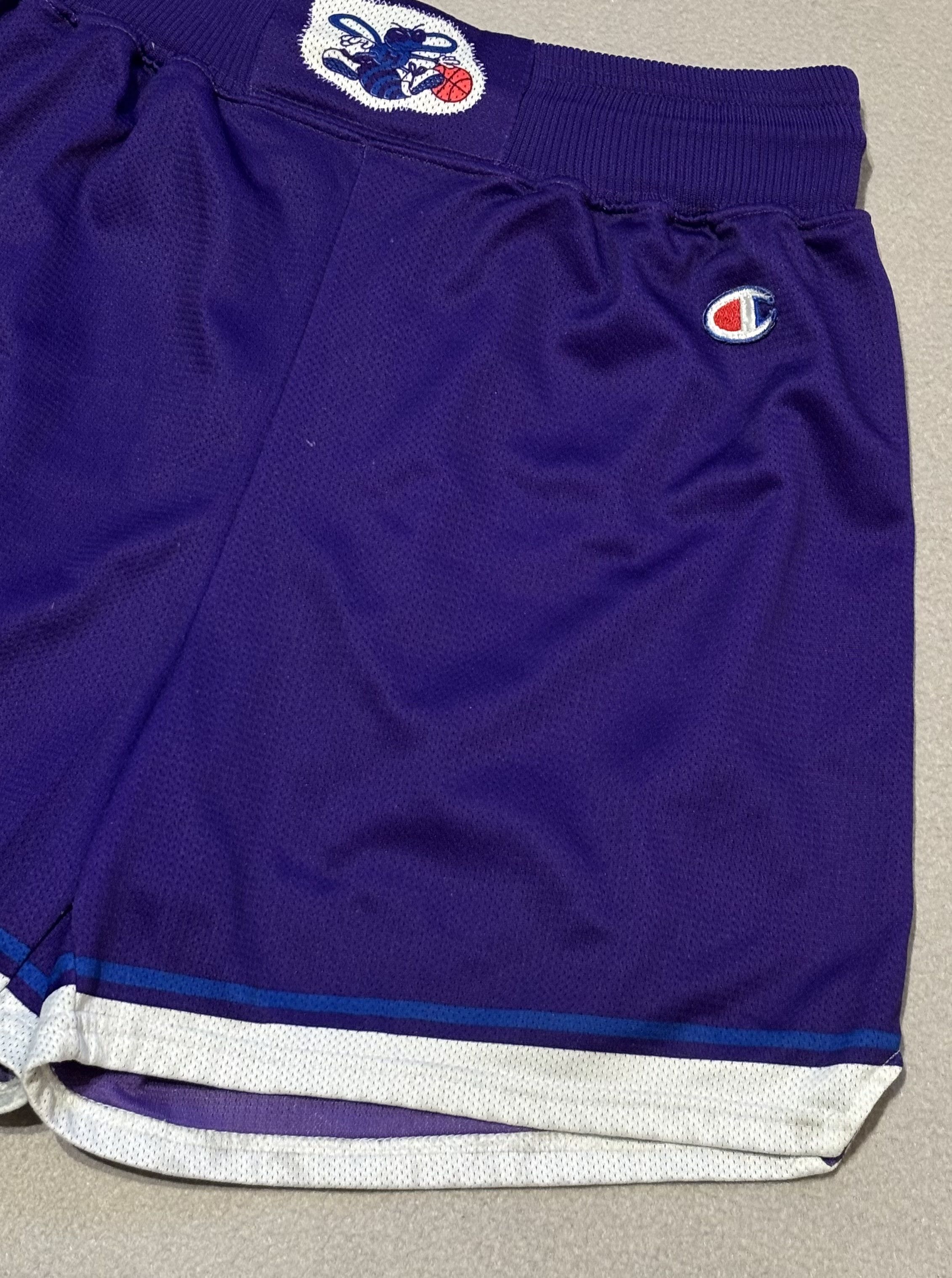 Champion Charlotte Hornets 90s Champion NBA Vintage Basketball Shorts Size US 35 - 7 Thumbnail