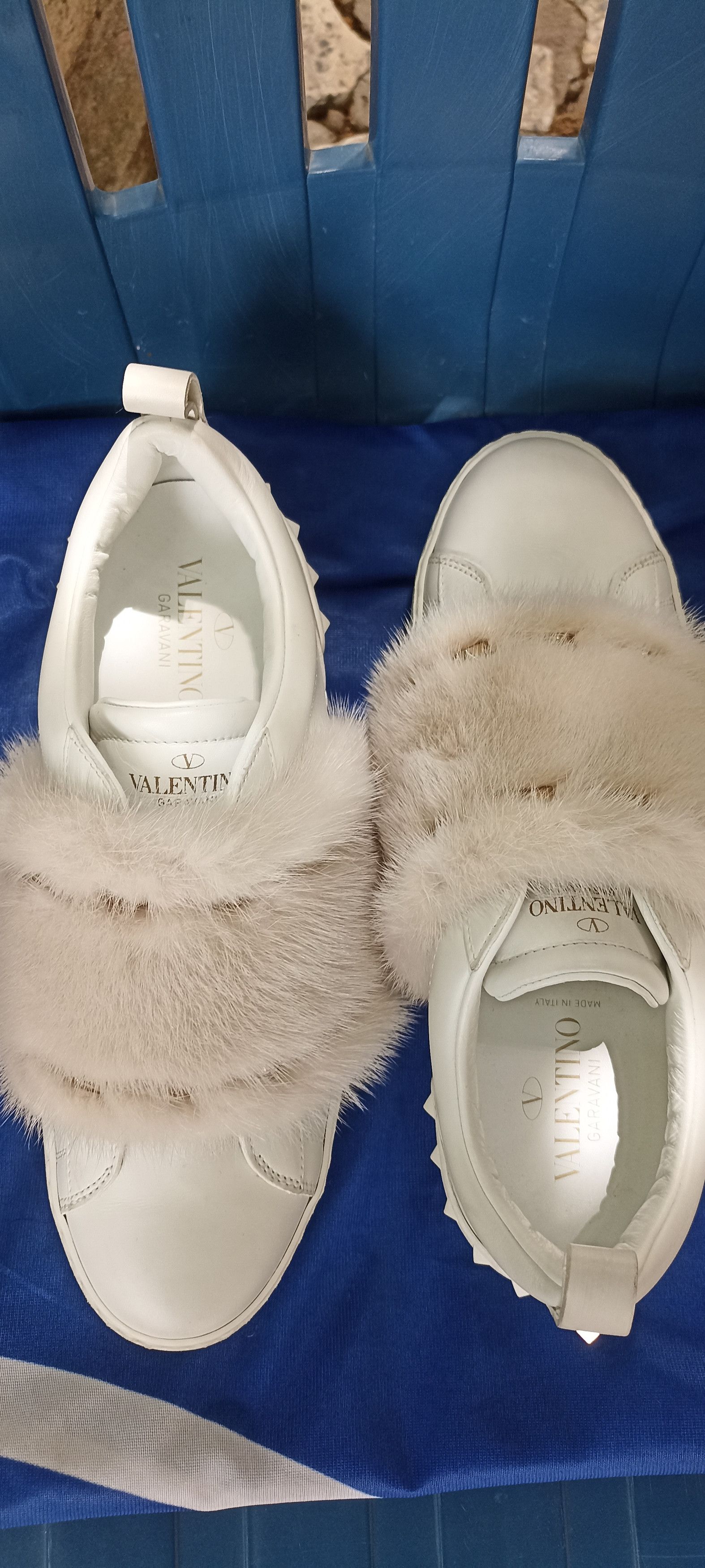 Valentino Valentino Garavani Fur Trim Sneakers White Size US 9 / IT 39 - 6 Thumbnail