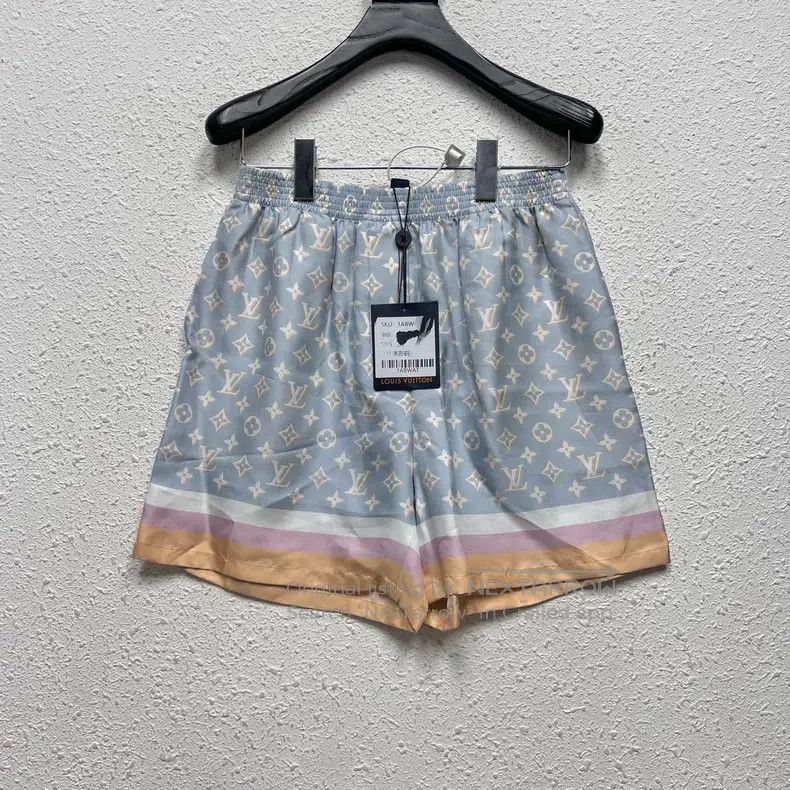 Louis Vuitton Louis Vuitton Monogram presbyopic mulberry silk shorts Size US 34 / EU 50 - 1 Thumbnail