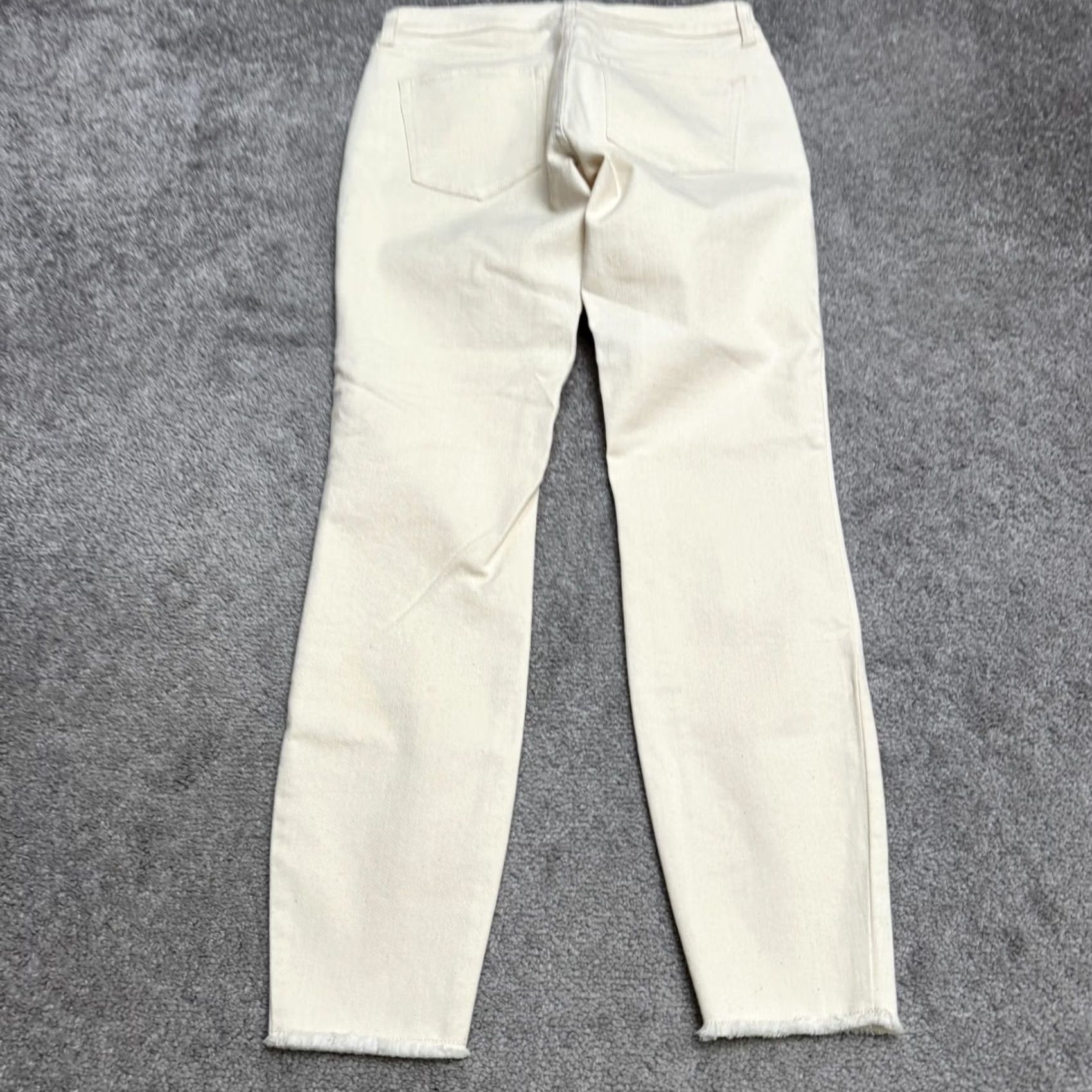 Vineyard Vines Vineyard Vines Skinny Jeans Women 4 Beige Raw Hem Mid Rise Denim NWT Marshmallow Size 27" / US 4 / IT 40 - 2 Thumbnail