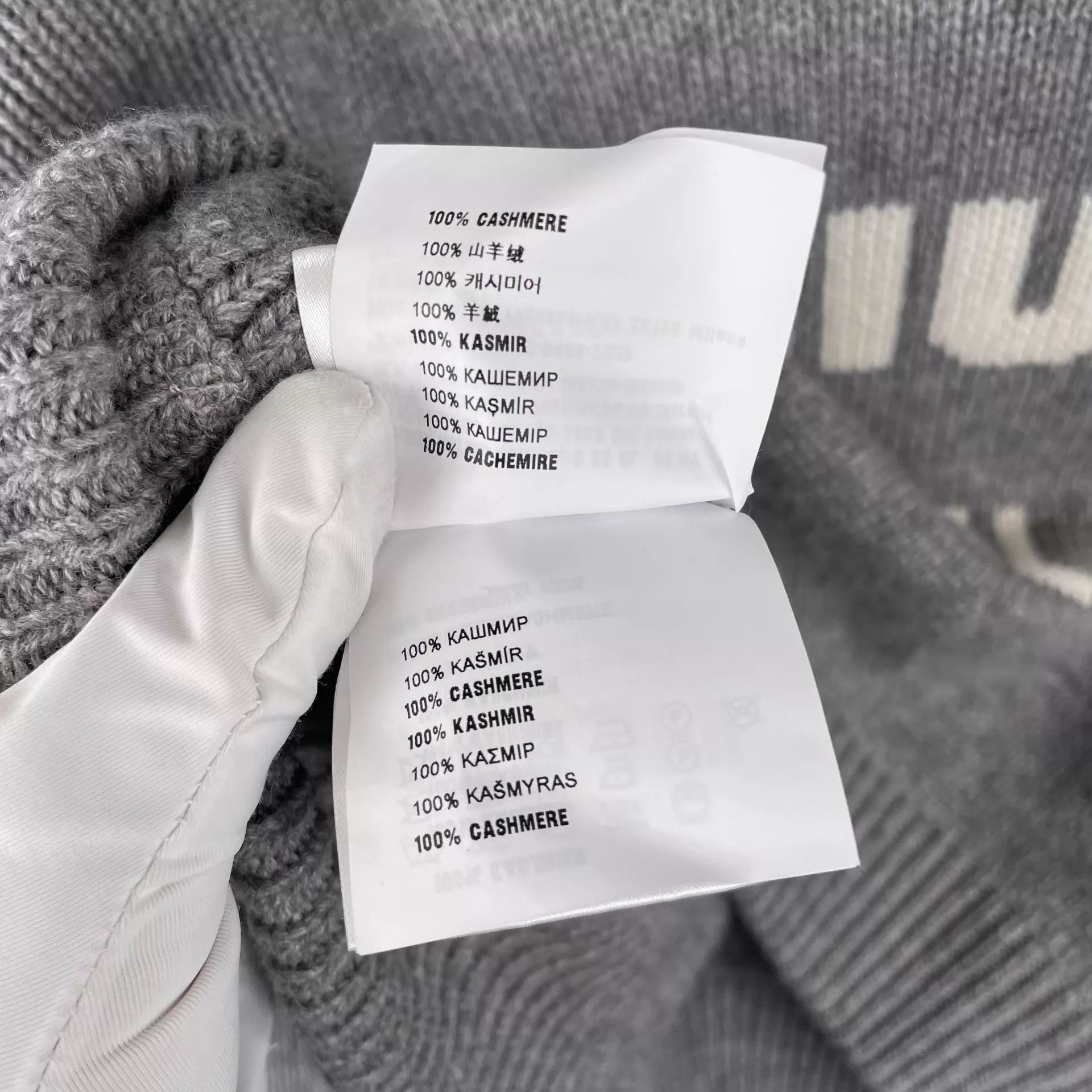 Miu Miu MIU MIU Gray Cashmere Sweater Womens 40 Chest Logo Size S / US 4 / IT 40 - 8 Thumbnail