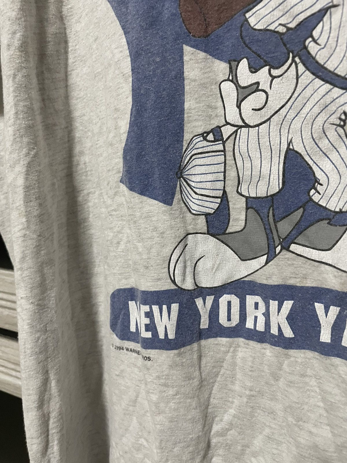 New York Yankees × Vintage × Warner Bros Vintage Yankees T-shirt 1994 Warner Bros. Nutmeg Mills Size US L / EU 52-54 / 3 - 9 Thumbnail