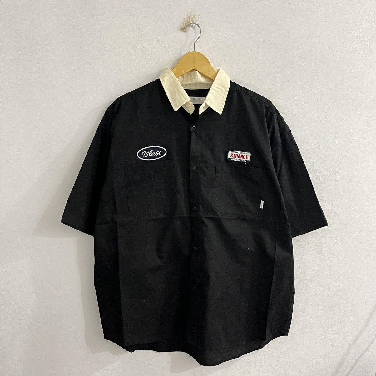 Japanese Brand Limited Line Button Up With Patch Size US L / EU 52-54 / 3 - 1 Thumbnail