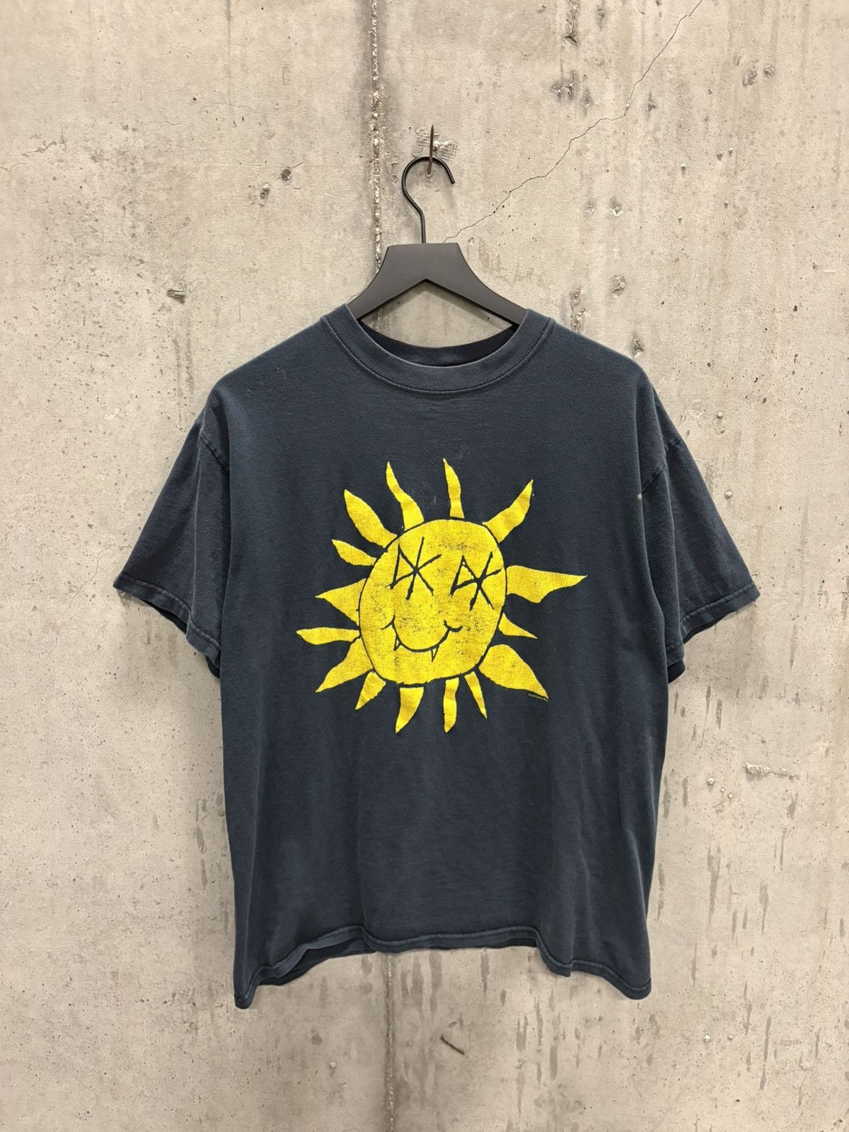 Band Tees Vintage Dead Kennedys Sun Shirt Thrashed Faded Grunge Band Size US L / EU 52-54 / 3 - 1 Thumbnail