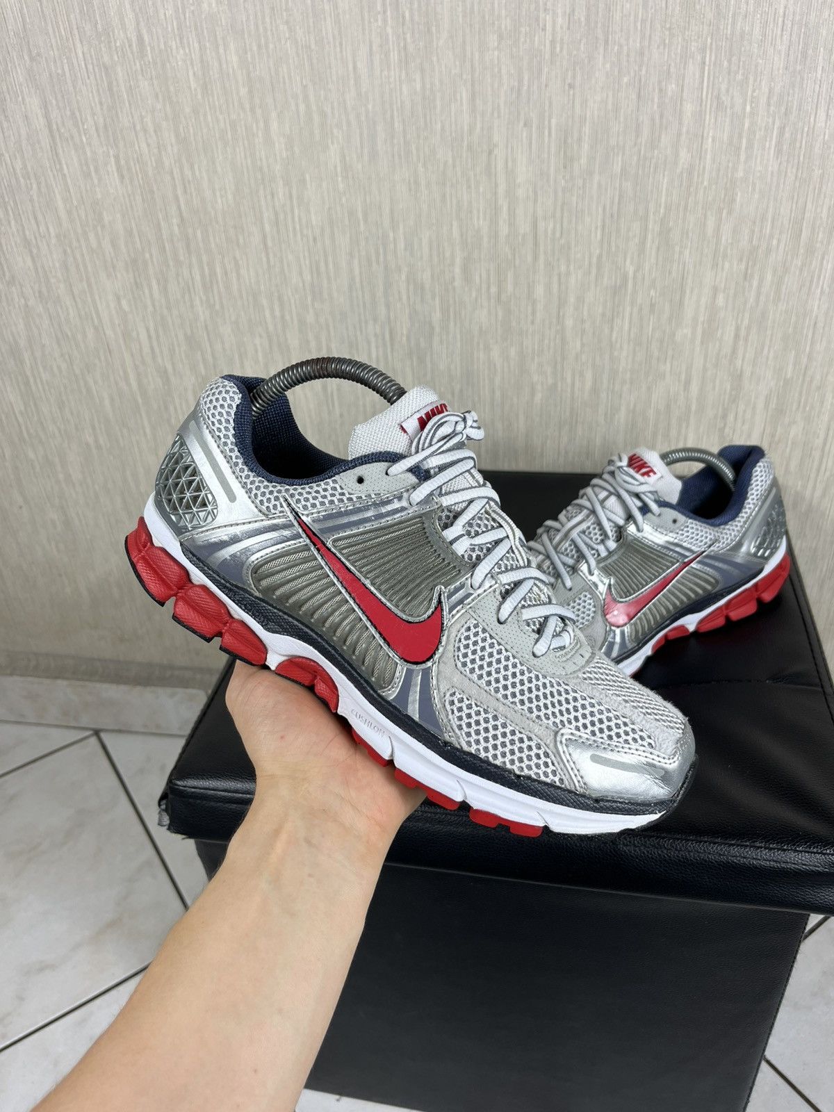 Nike Vintage Nike Vomero 5 mesh y2k silver retro sneakers shoes Size US 8 / EU 41 - 1 Thumbnail