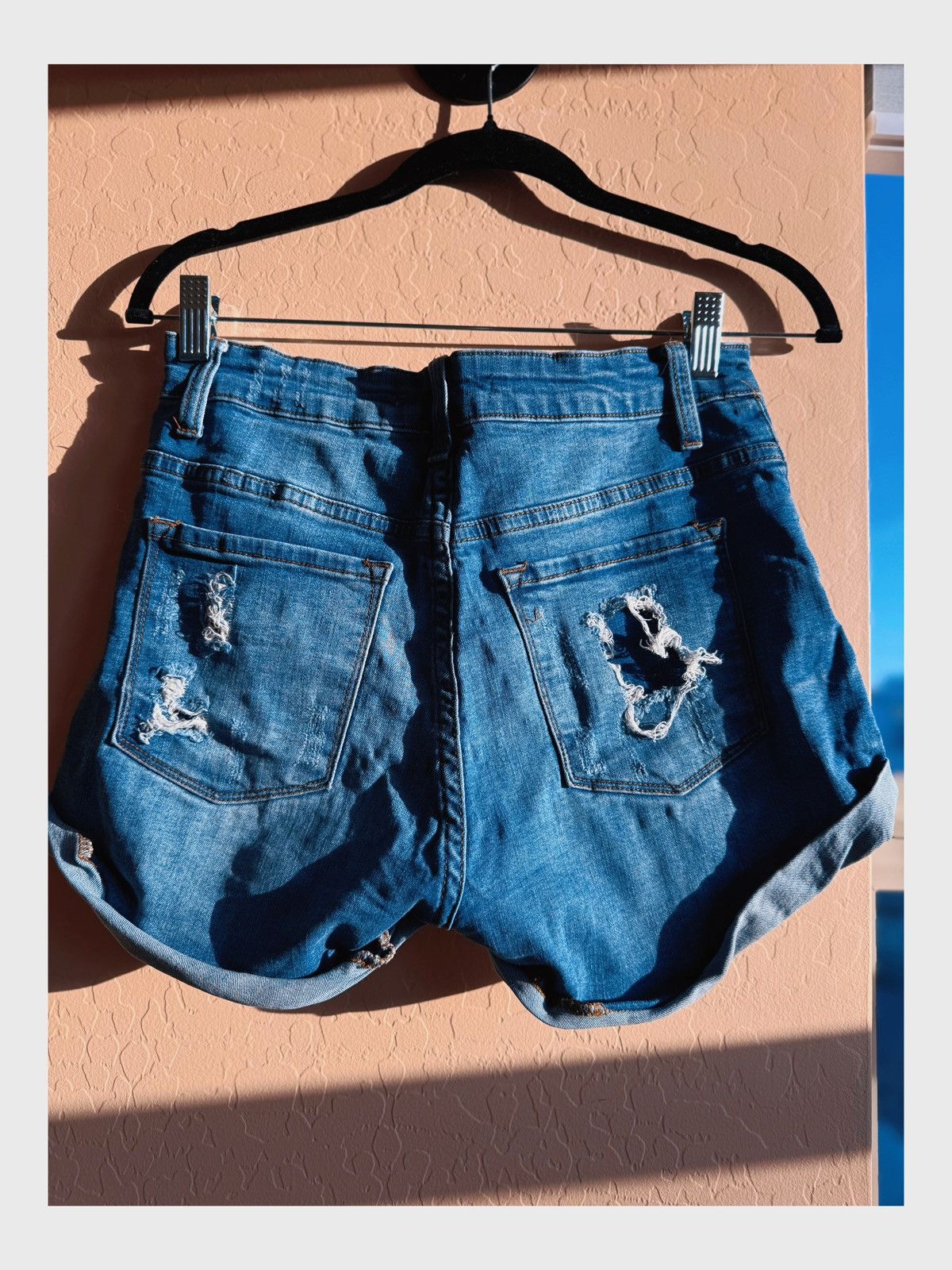 Kancan USA KanCan Distressed Denim Shorts Size 26" / US 2 / IT 38 - 5 Thumbnail
