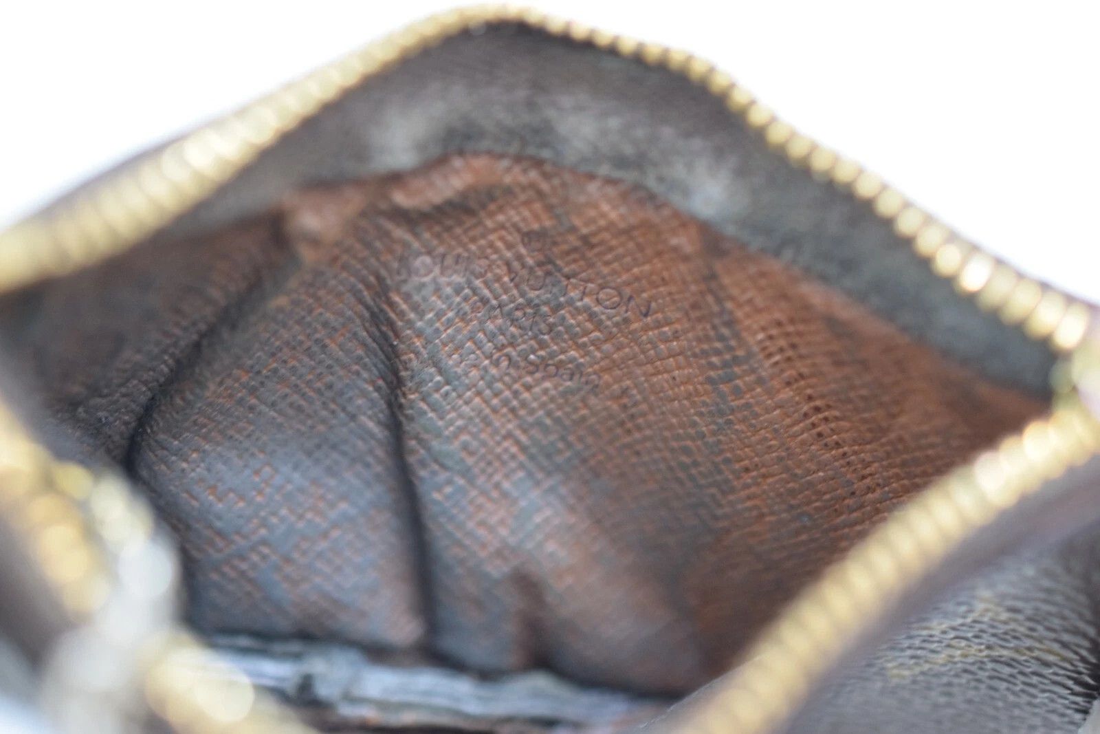 Louis Vuitton Louis Vuitton Pochette Cles Coin Purse Monogram M62650 Size ONE SIZE - 11 Thumbnail