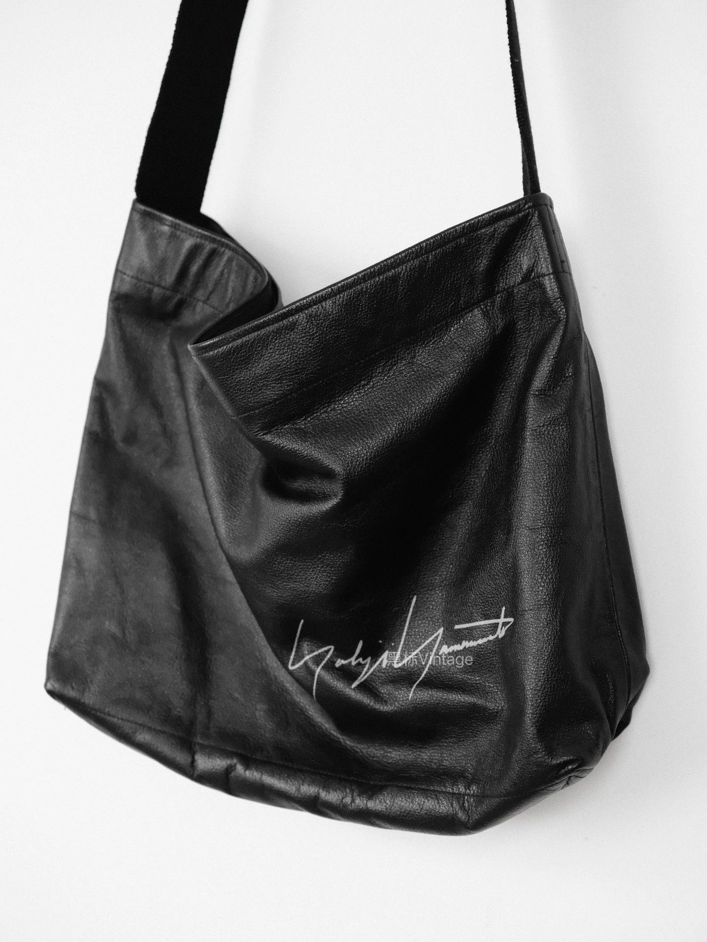 Yohji Yamamoto Yohji Yamamoto Aoyama Ltd Sign Leather Crossbody 9/10 Size ONE SIZE - 6 Thumbnail