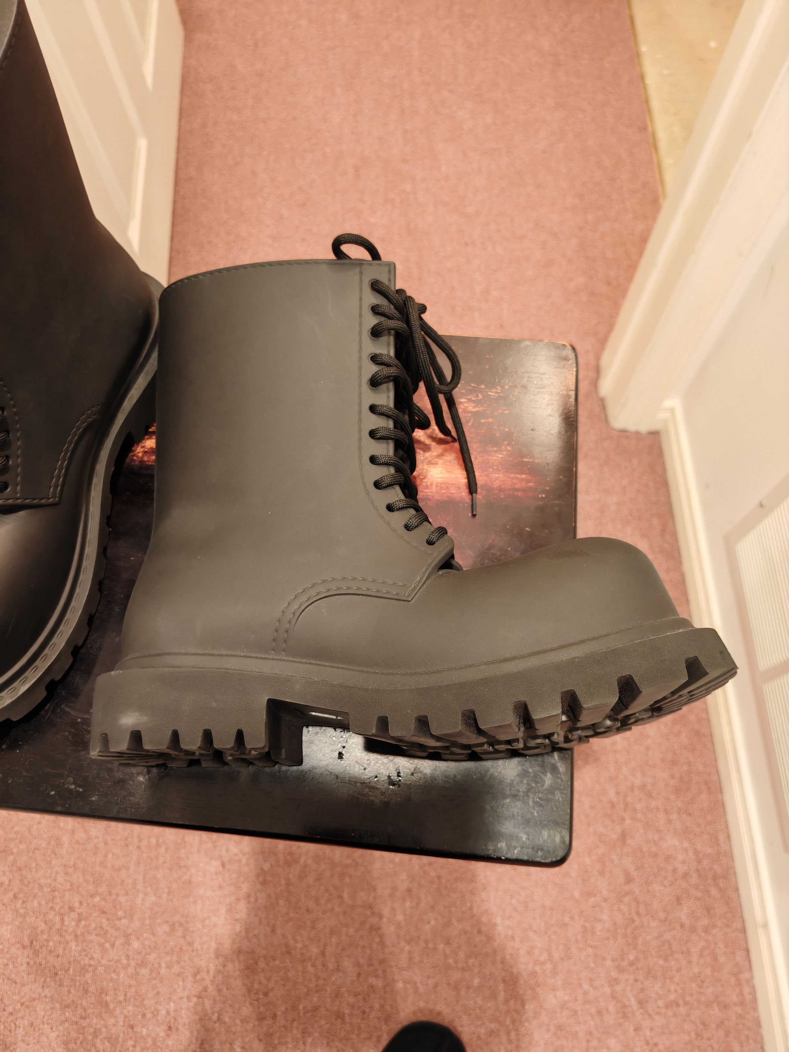 Balenciaga Steroid Boots (new with minor defect) Size US 9 / EU 42 - 19 Thumbnail