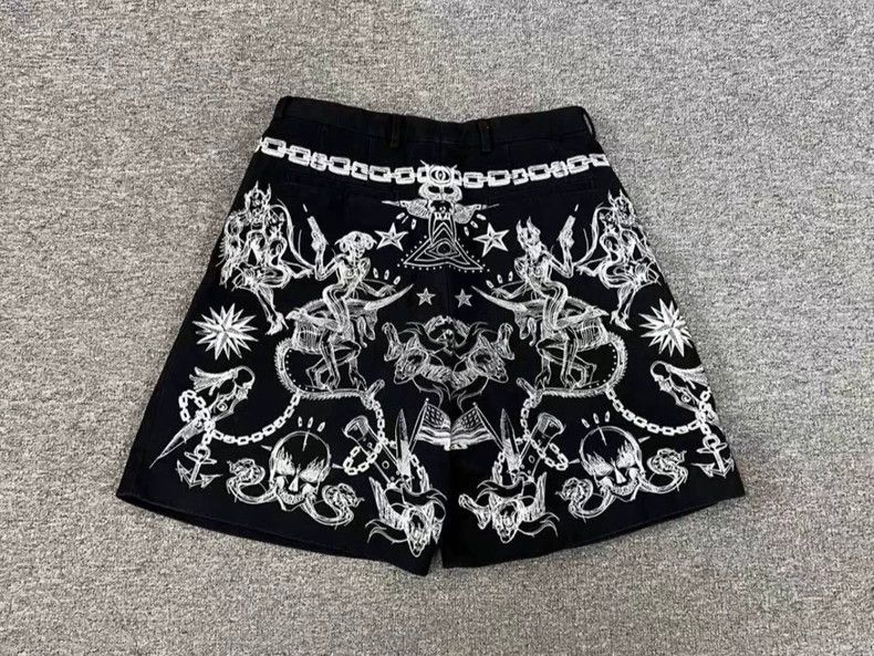 Givenchy Givenchy SizeL Showpiece, Graffiti Short Pants Size US 29 - 6 Thumbnail