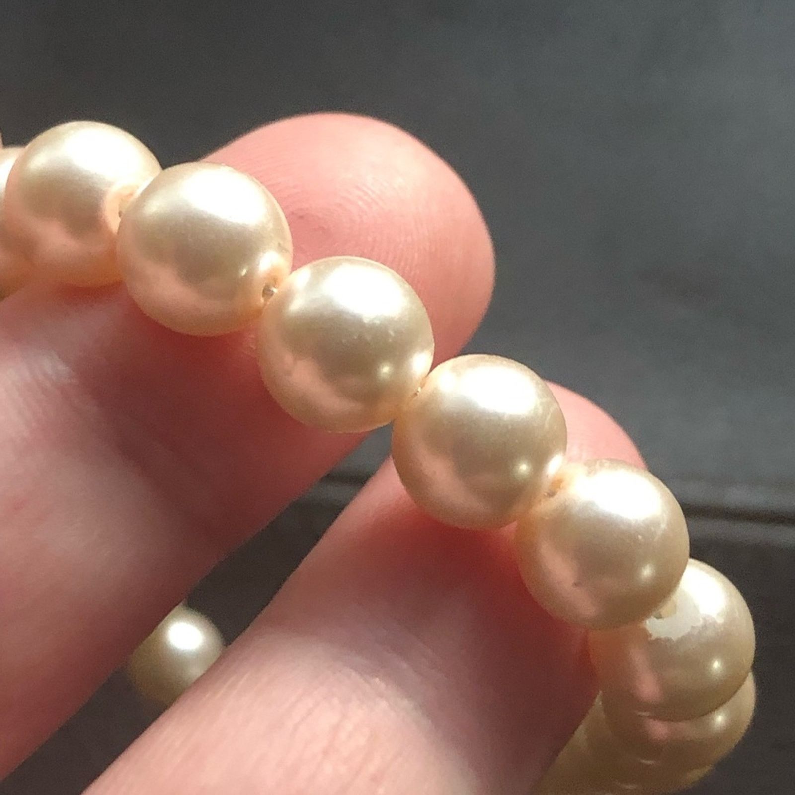 Vintage Vintage light peach glass pearl heart accent necklace Size ONE SIZE - 8 Thumbnail