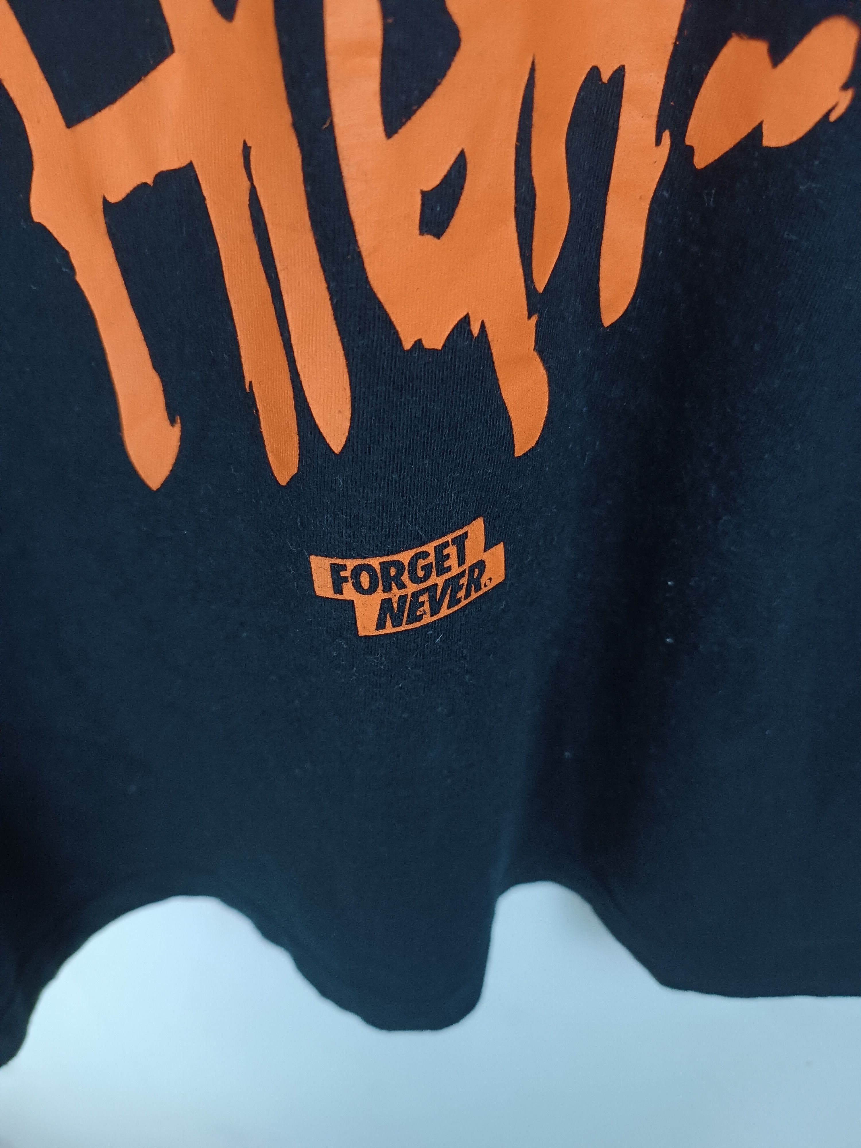Japanese Brand VINTAGE FORGET NEVER LIFES A BXTCH TEE FUNNY HUMOR Y2K Size US L / EU 52-54 / 3 - 12 Thumbnail