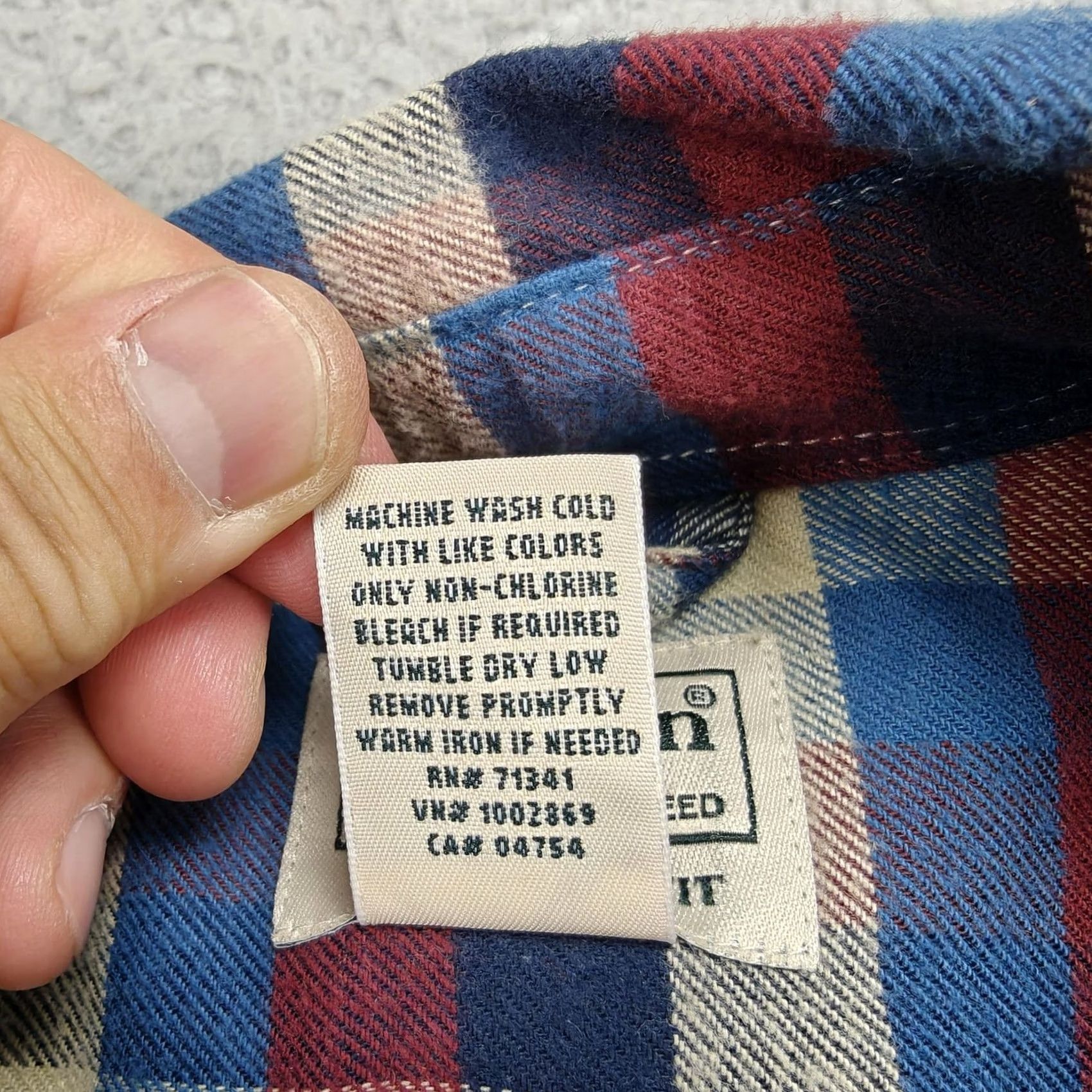 Vintage VINTAGE LL Bean Shirt Mens XL Tall Red Blue Plaid Traditional Fit Flannel Button Down Size US XL / EU 56 / 4 - 4 Thumbnail