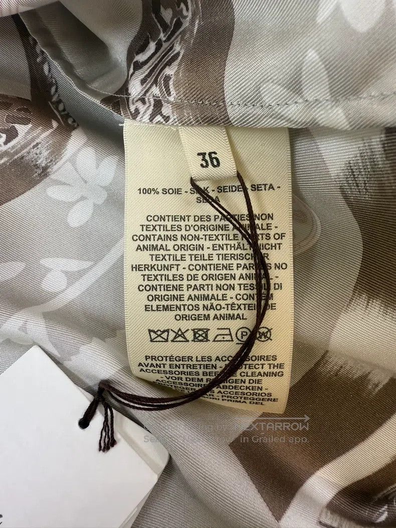 Hermes Hermes Silk Shirt, Size 36, Grey Mule Print, 100% Silk Fab Size XS / US 0-2 / IT 36-38 - 4 Thumbnail
