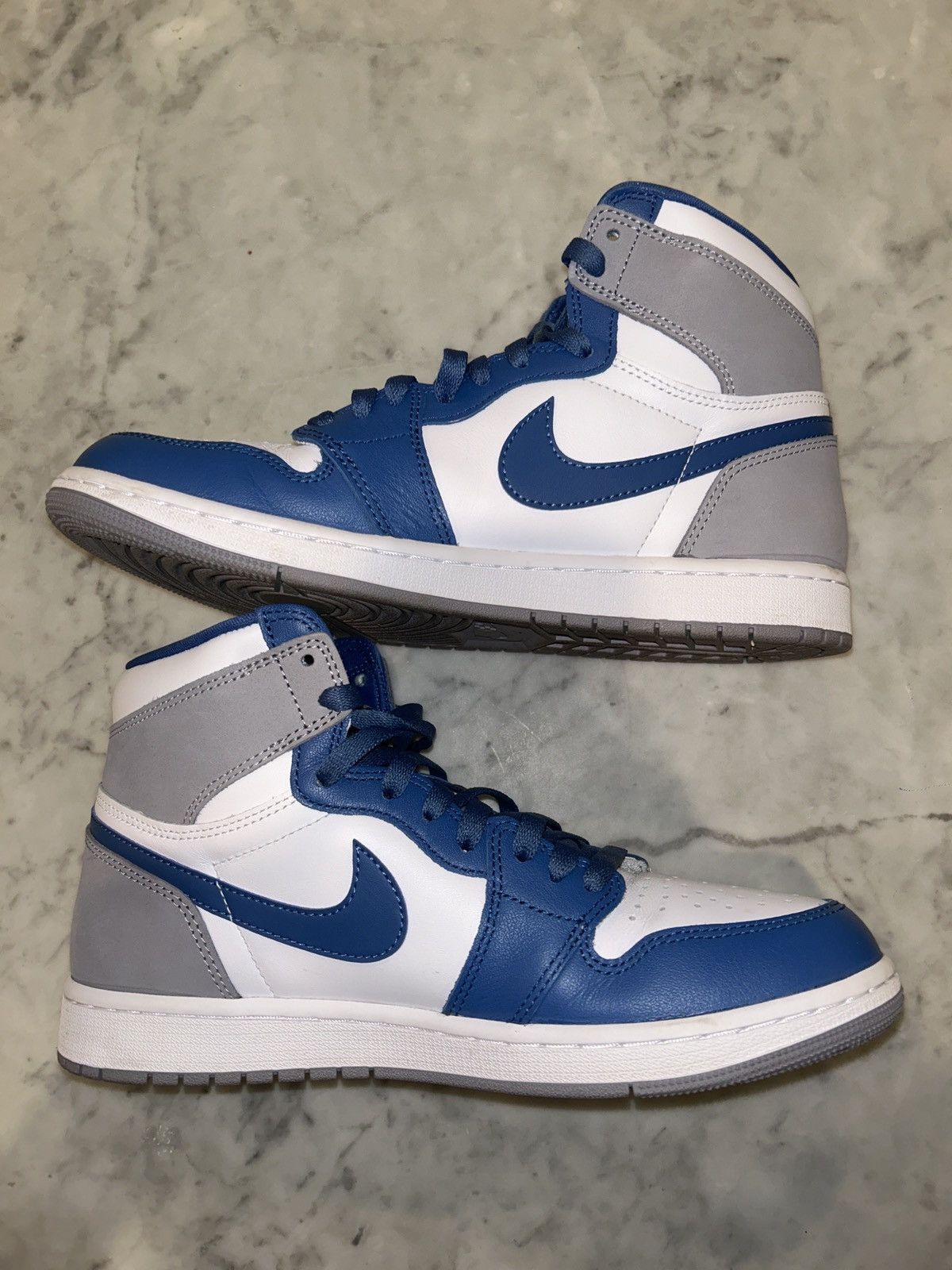Jordan Brand True Blue Jordan 1 Hightop Size US 10 / EU 43 - 1 Thumbnail