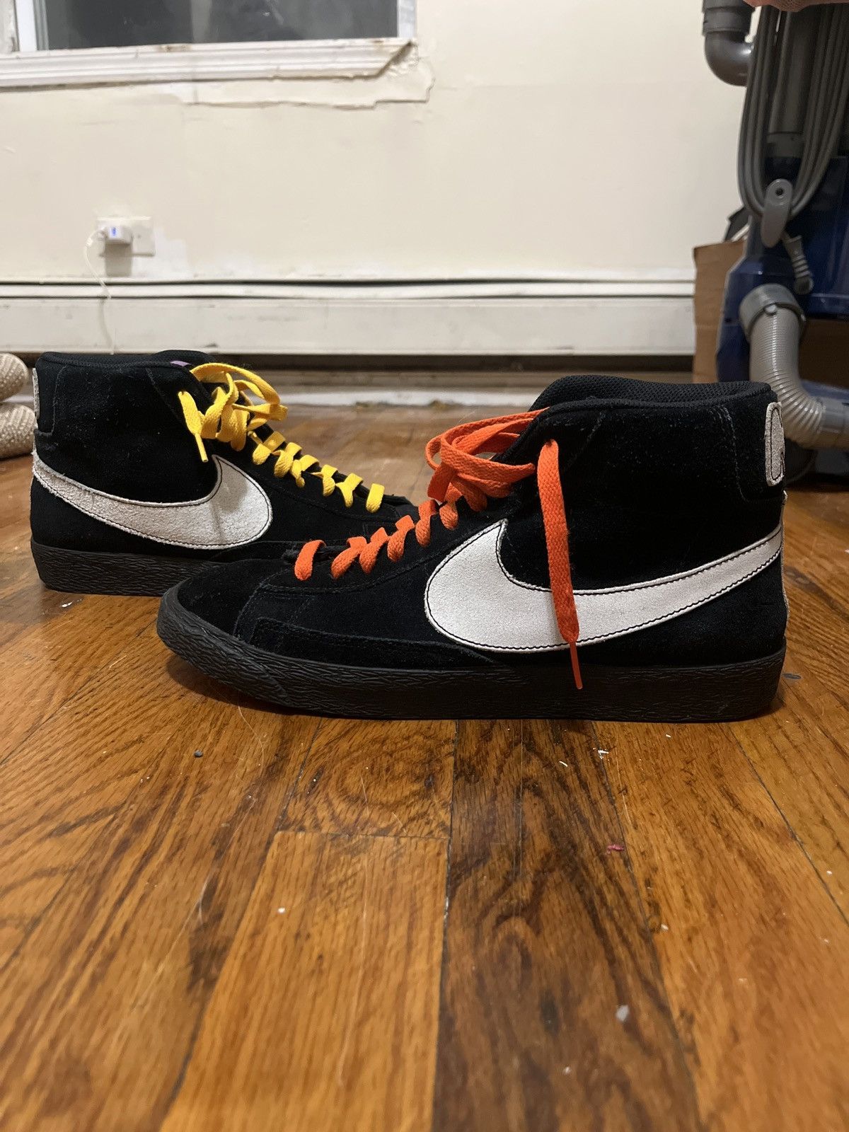 Nike Nike Blazer Mid ‘NY vs LA’-2018 Release-Close to Brand New!! Size US 9.5 / EU 42-43 - 1 Thumbnail