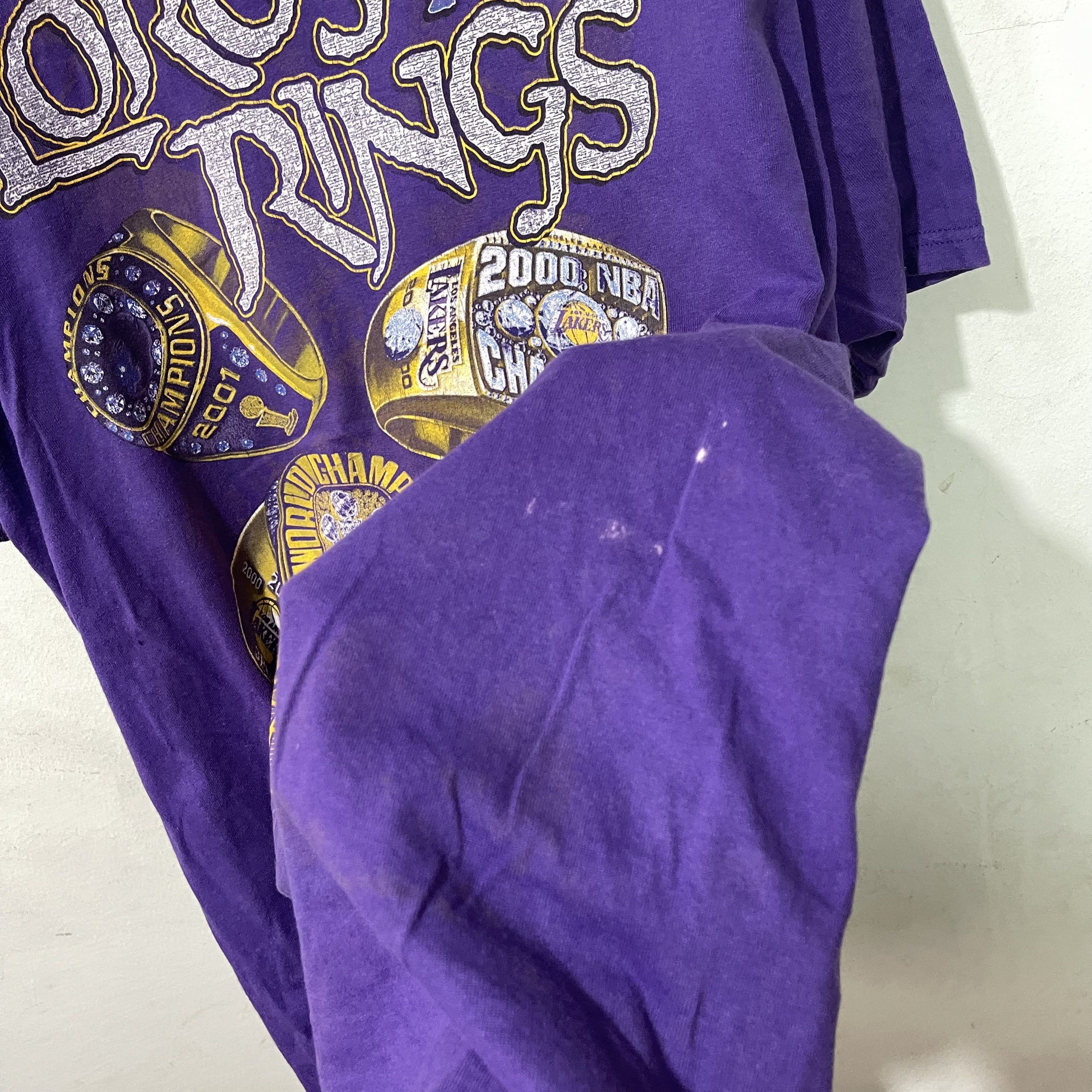 NBA Vintage 2002 Los Angeles Lakers NBA Champions Ring T-Shirt Size US XL / EU 56 / 4 - 8 Thumbnail