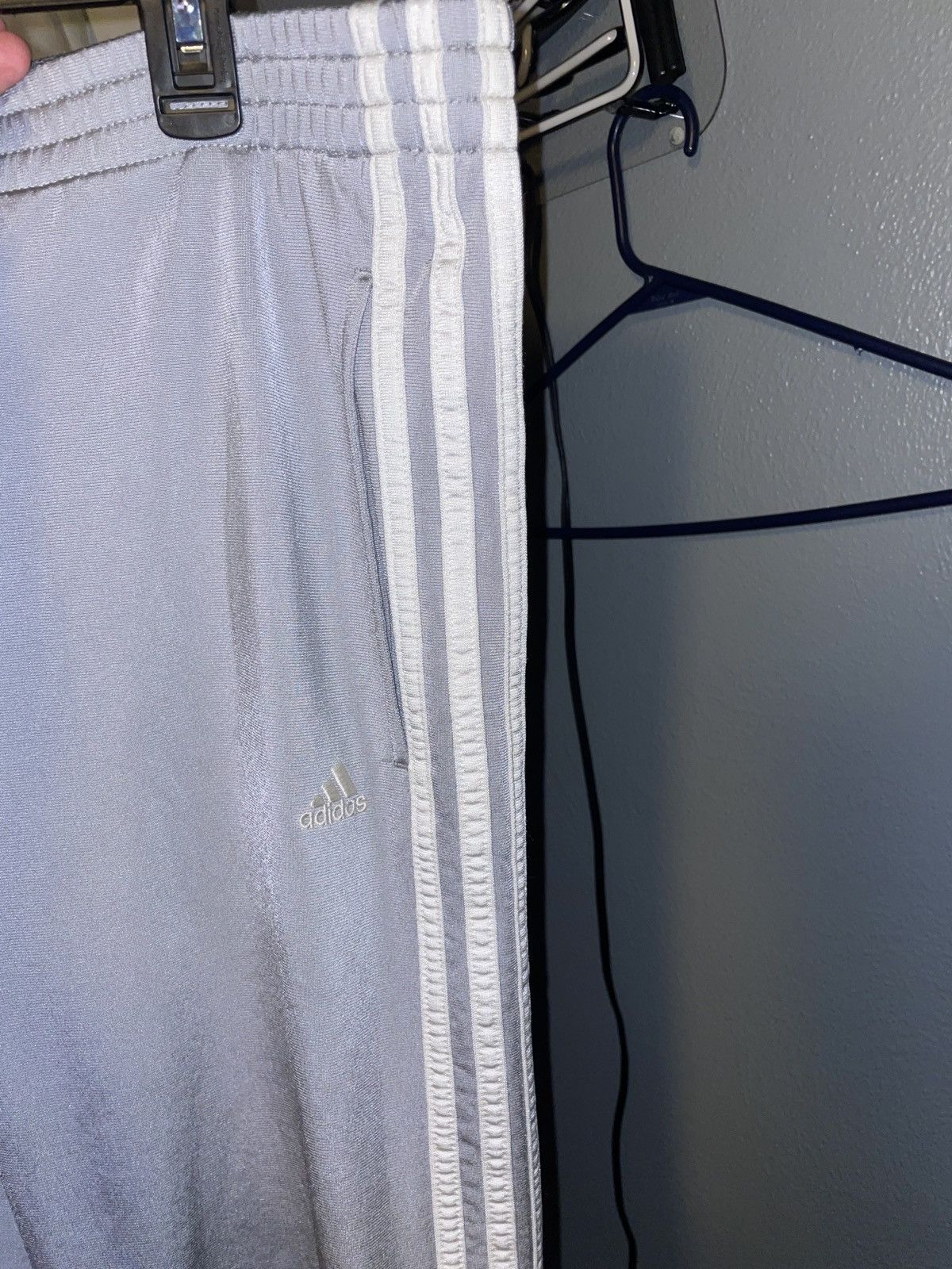 Adidas Grey Three stripe adidas sweatpants Size US 26 / EU 42 - 2 Thumbnail