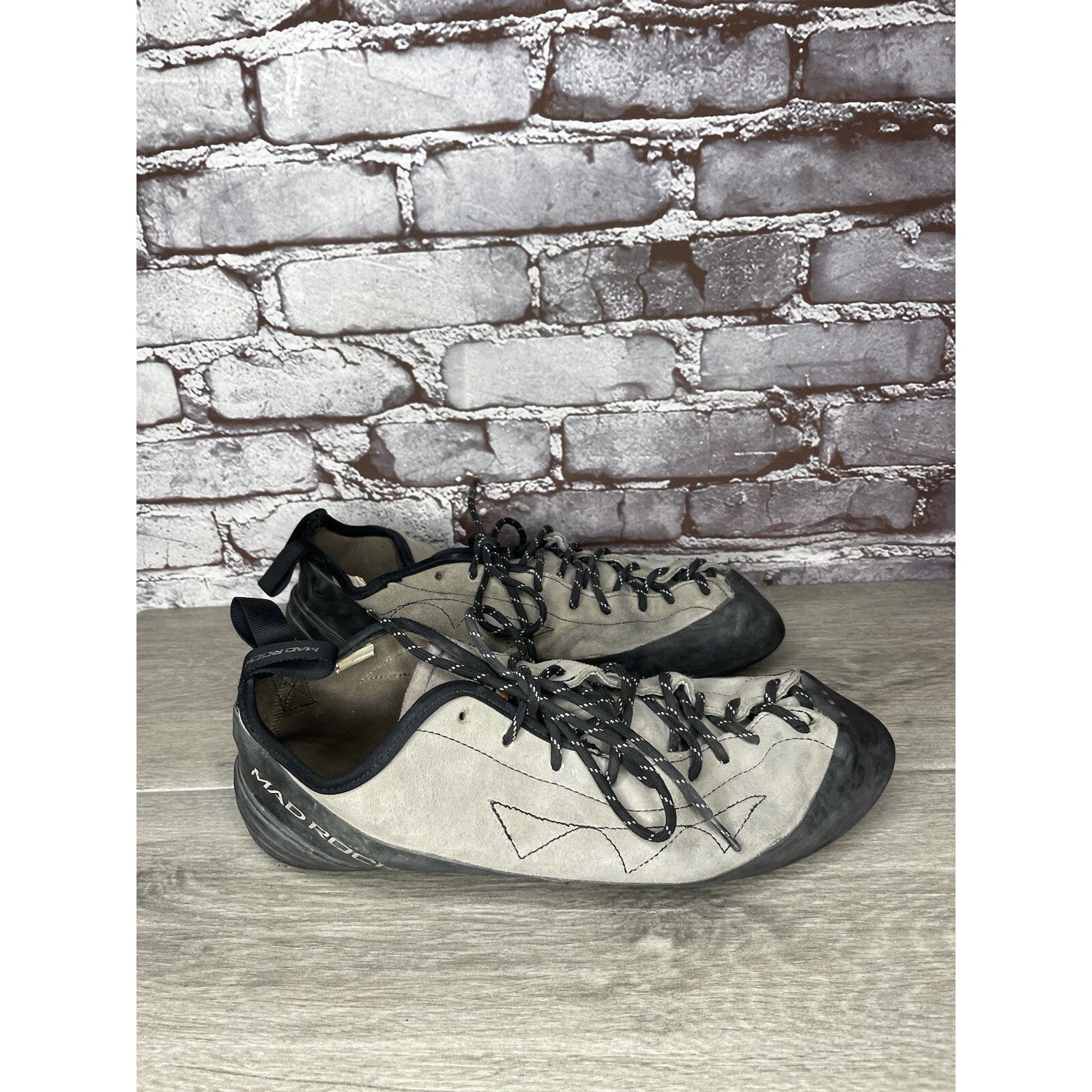 Other Mad Rock Phoenix Gray Synthetic Black Lace Rock Climbing Sho Size US 15 / EU 48 - 19 Thumbnail