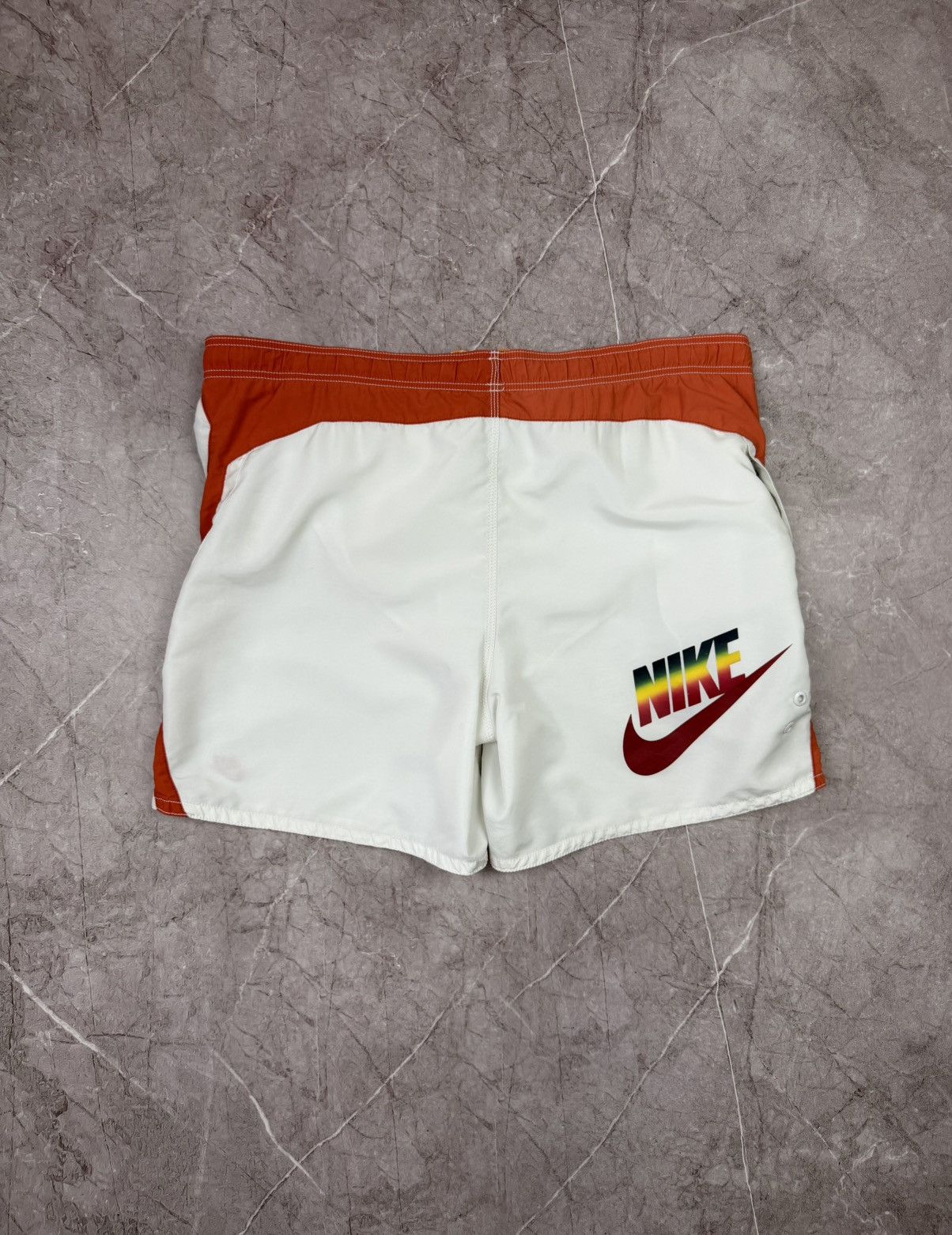Nike Nike vintage shorts big logo Size US 34 / EU 50 - 2 Thumbnail
