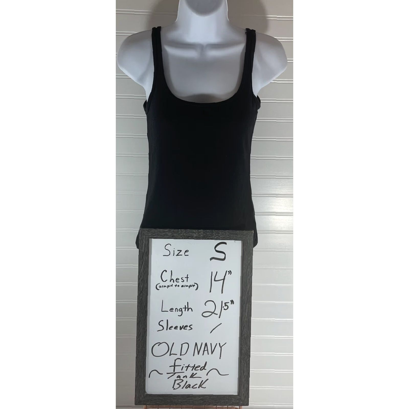 Old Navy VINTAGE? No. Old Navy Women Size Small Fitted Black Tank Top Size S / US 4 / IT 40 - 2 Thumbnail