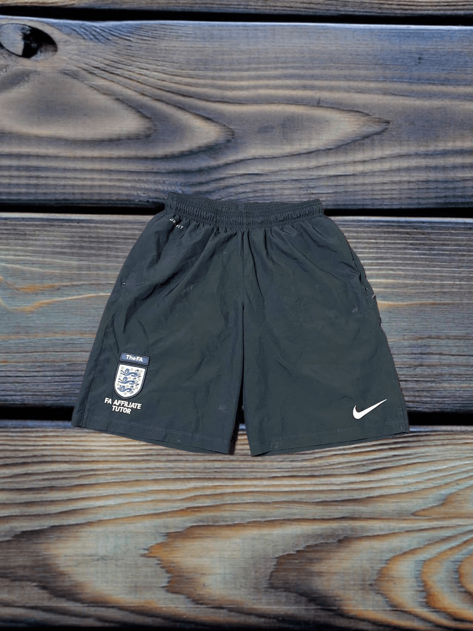 Nike Sportwear Shorts Y2K NIKE logo Football England Size US 32 / EU 48 - 1 Thumbnail