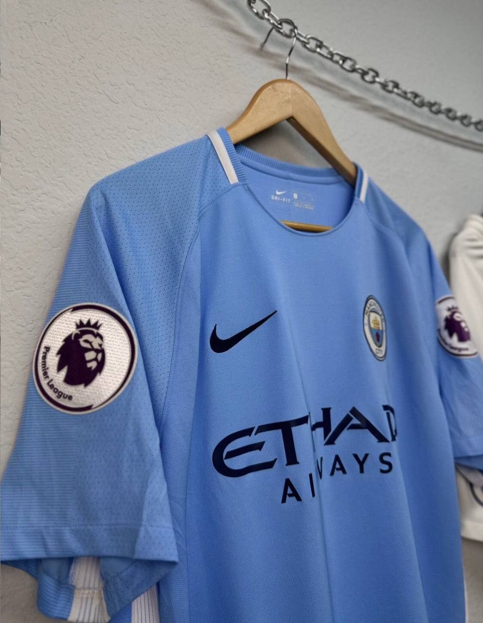 Other Nike Manchester City Sterling 2017 Vintage Suits Blockcore Size US L / EU 52-54 / 3 - 4 Thumbnail