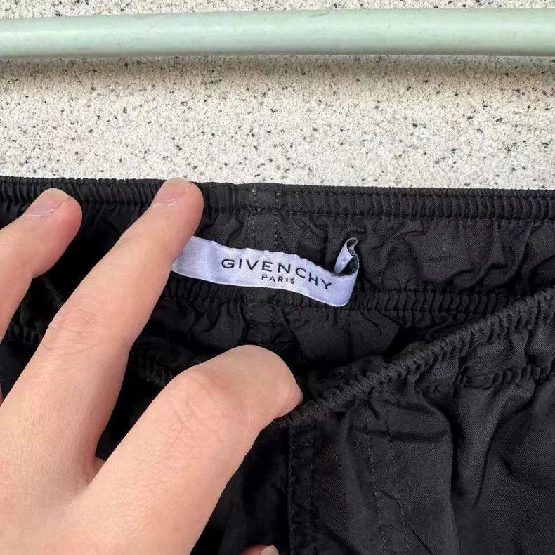 Givenchy Givenchy SizeS Logo Shorts, size S Size US 29 - 2 Thumbnail