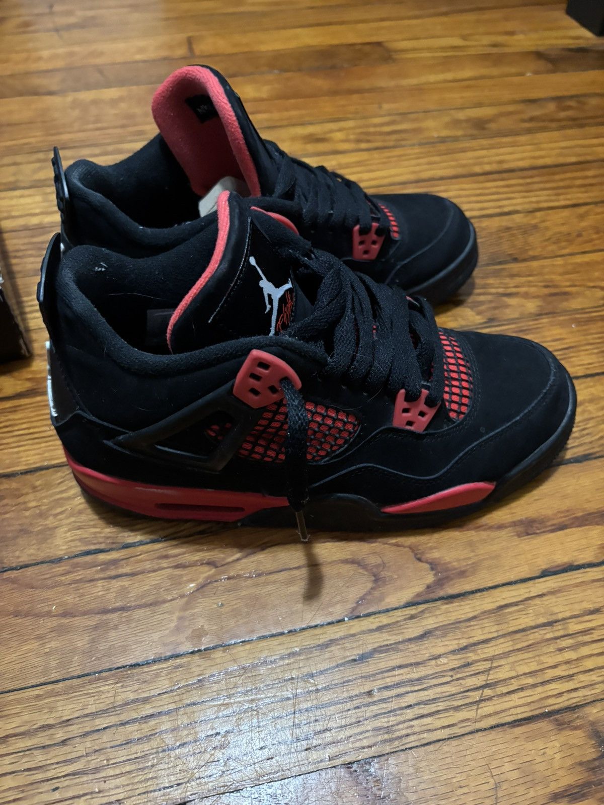 Jordan Brand Thunder 4s Gs size Size US 7 / EU 40 - 2 Thumbnail