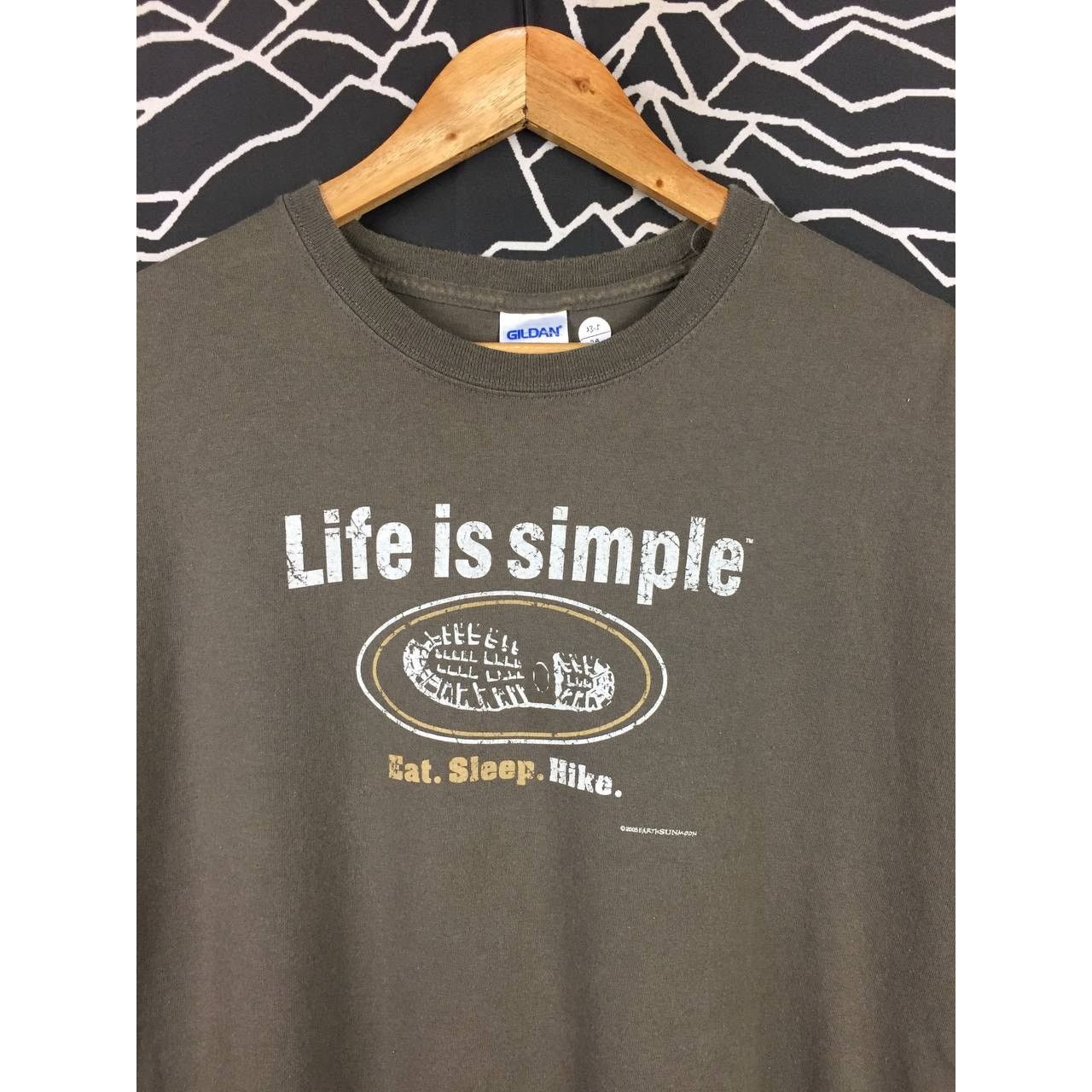 Gildan × Vintage Vtg Y2K Life Is Simple Eat Sleep Hike Camping Hiking Tee Size US XL / EU 56 / 4 - 3 Thumbnail