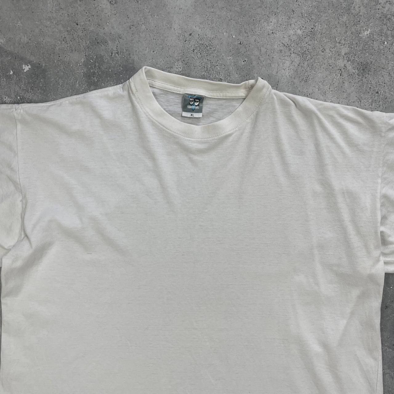 Vintage Vintage 2000s Blank T Shirt White Size XL Size US XL / EU 56 / 4 - 4 Thumbnail