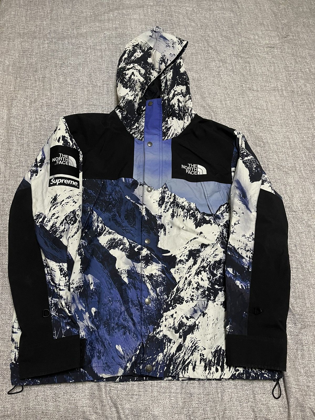 Supreme Supreme fw17 tnf mountain parka jacket | Grailed