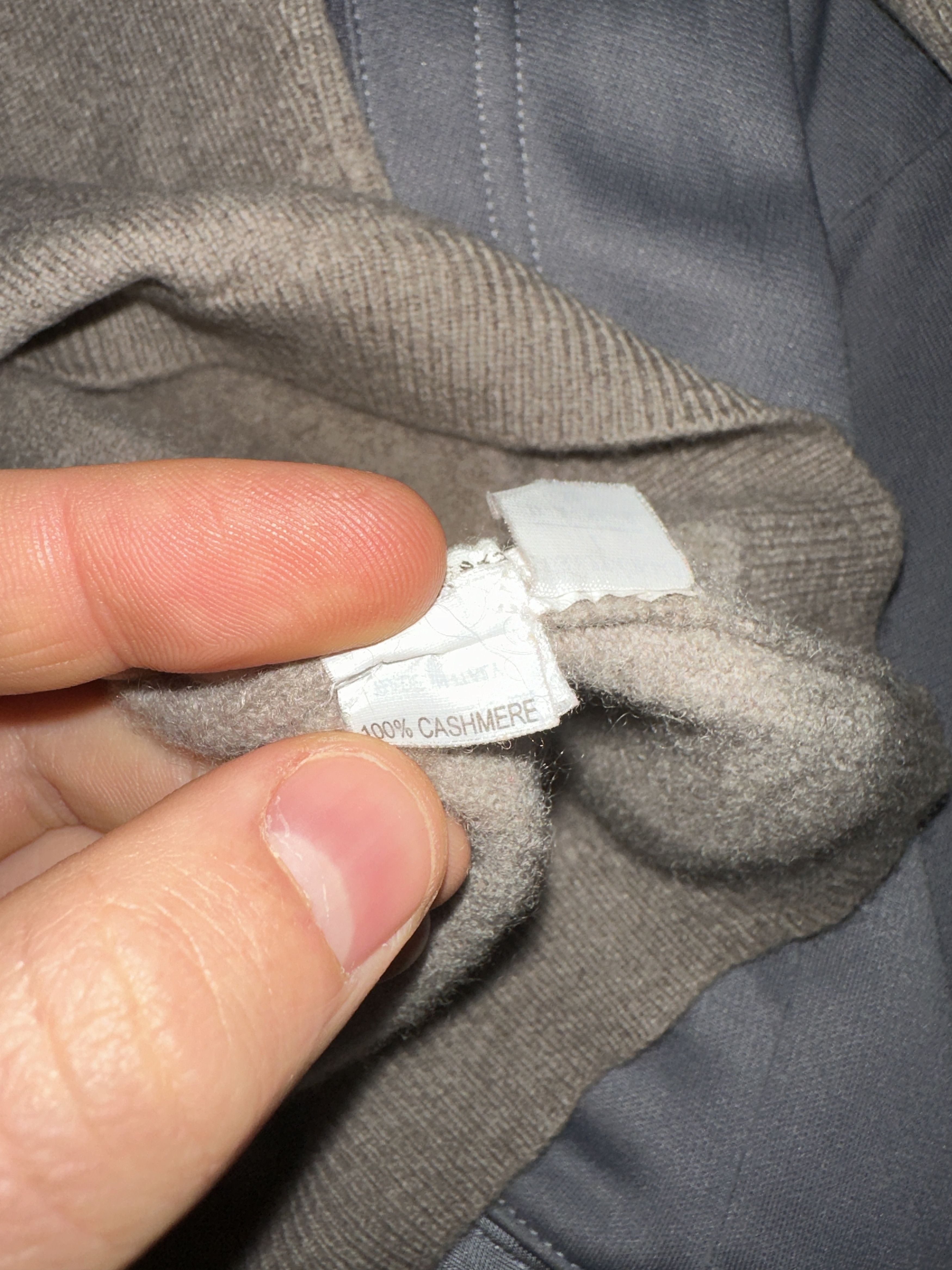 Brunello Cucinelli Brunello Cucinelli 100% Cashmere V Neck Elbow Patches M L Size M / US 6-8 / IT 42-44 - 8 Thumbnail