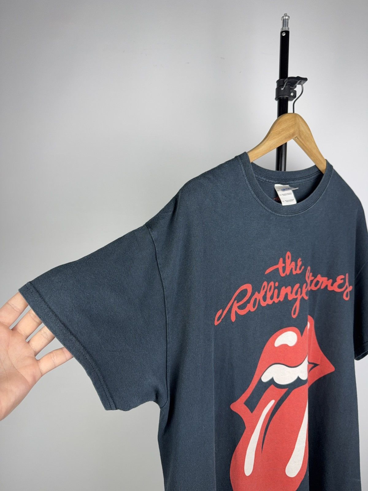Band Tees × The Rolling Stones × Vintage Vintage 00's The Rolling Stones Big Logo T-shirt Size US XL / EU 56 / 4 - 5 Thumbnail