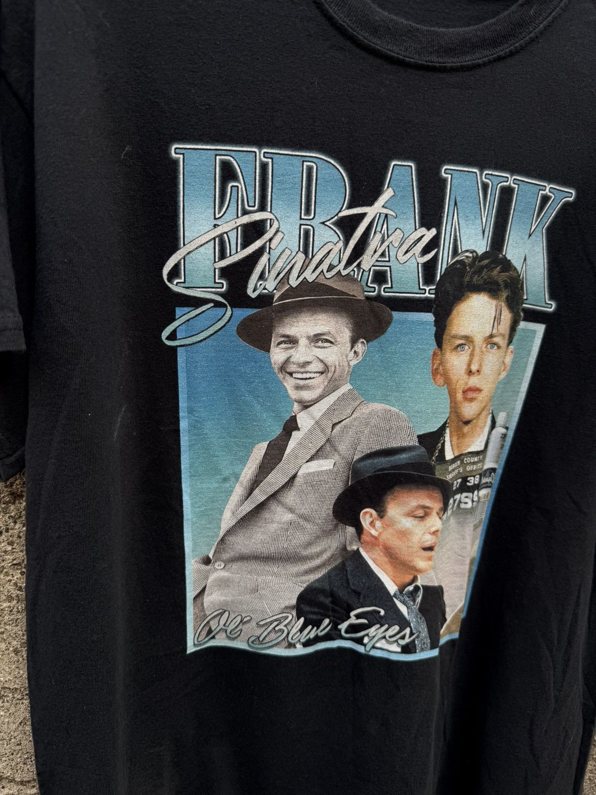 Vintage FRANK SINATRA tee (print “Ol’ Blue Eyes”) Size US M / EU 48-50 / 2 - 2 Thumbnail